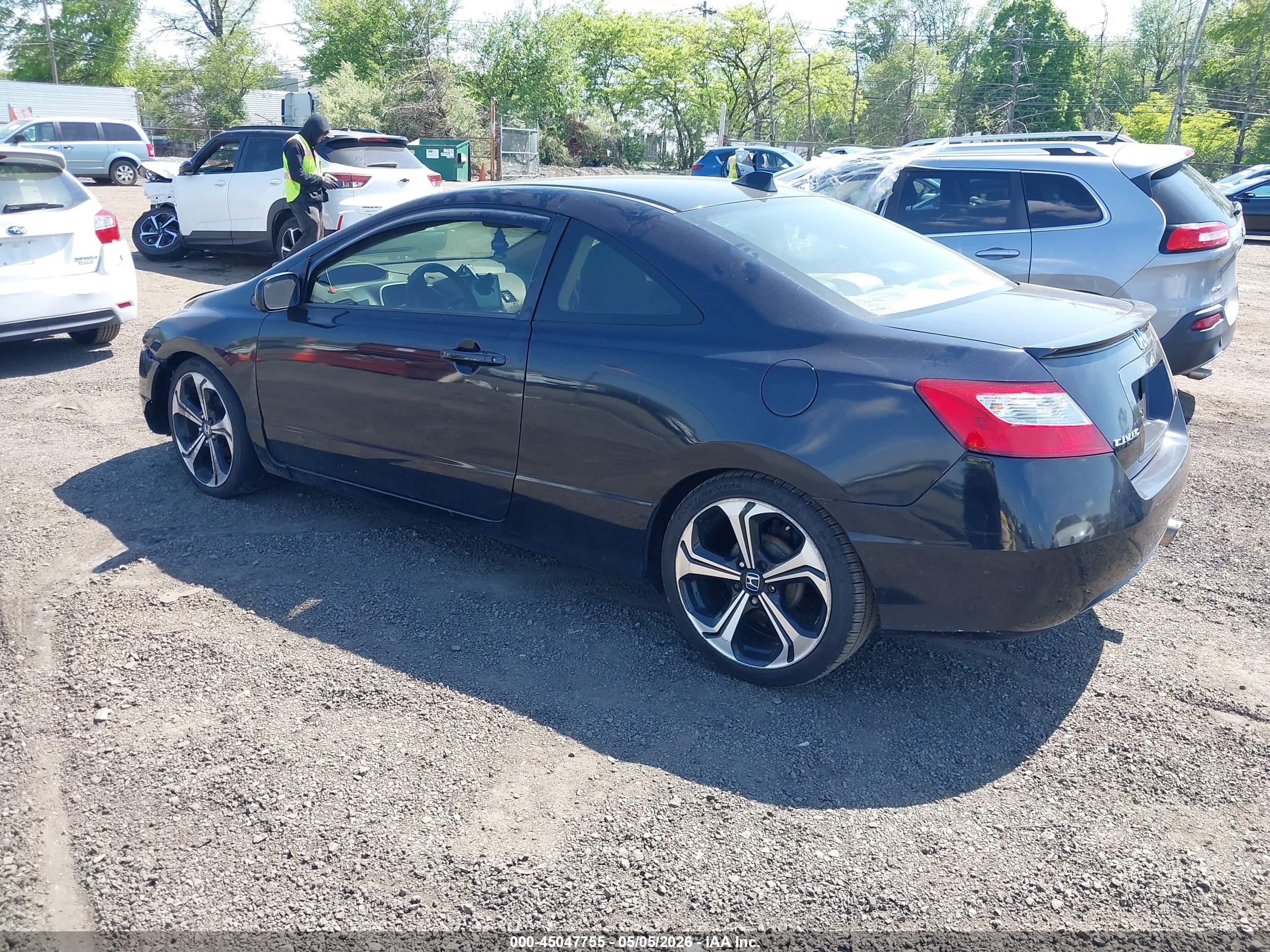 HONDA CIVIC image 3