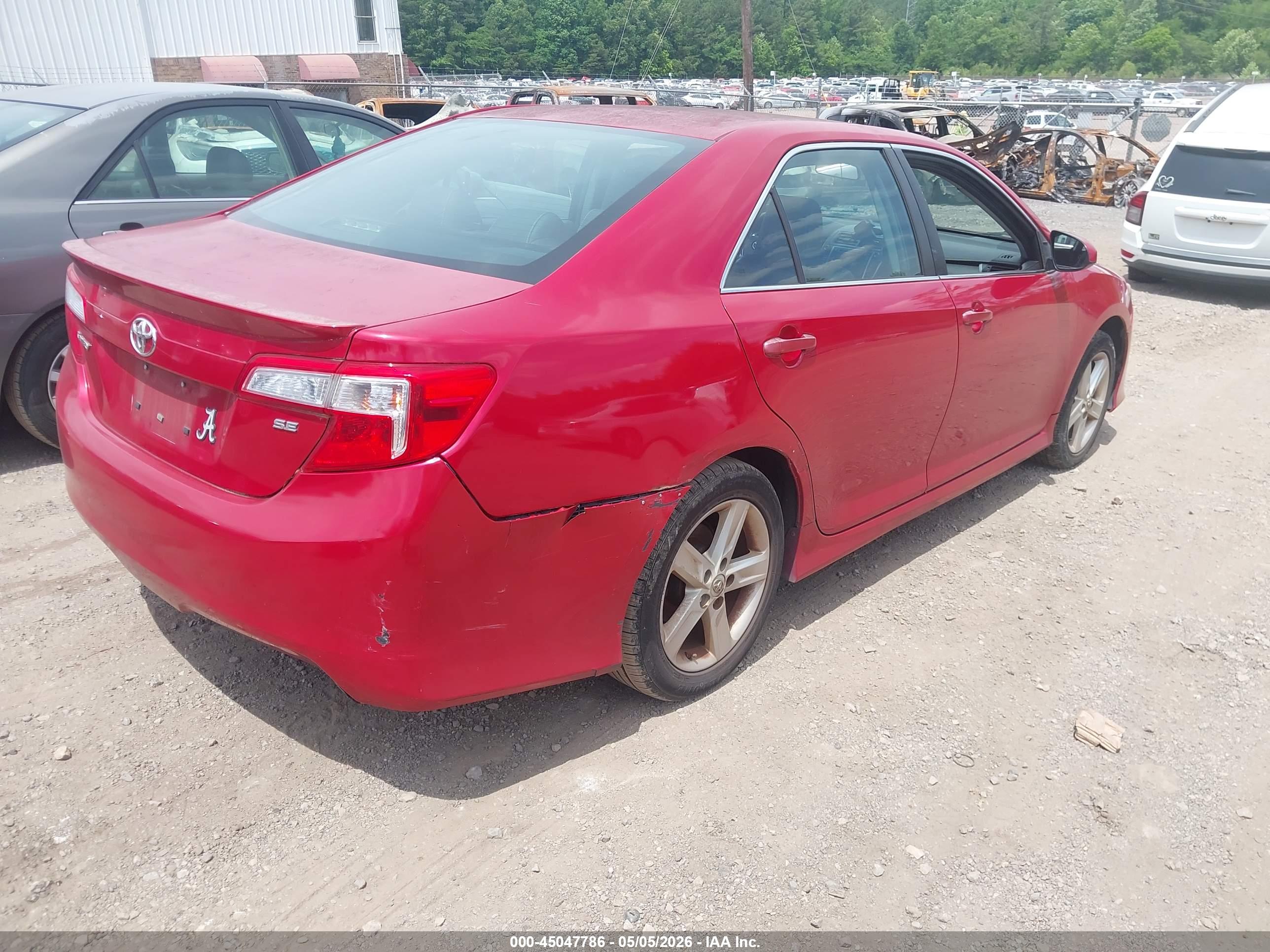 TOYOTA CAMRY image 4