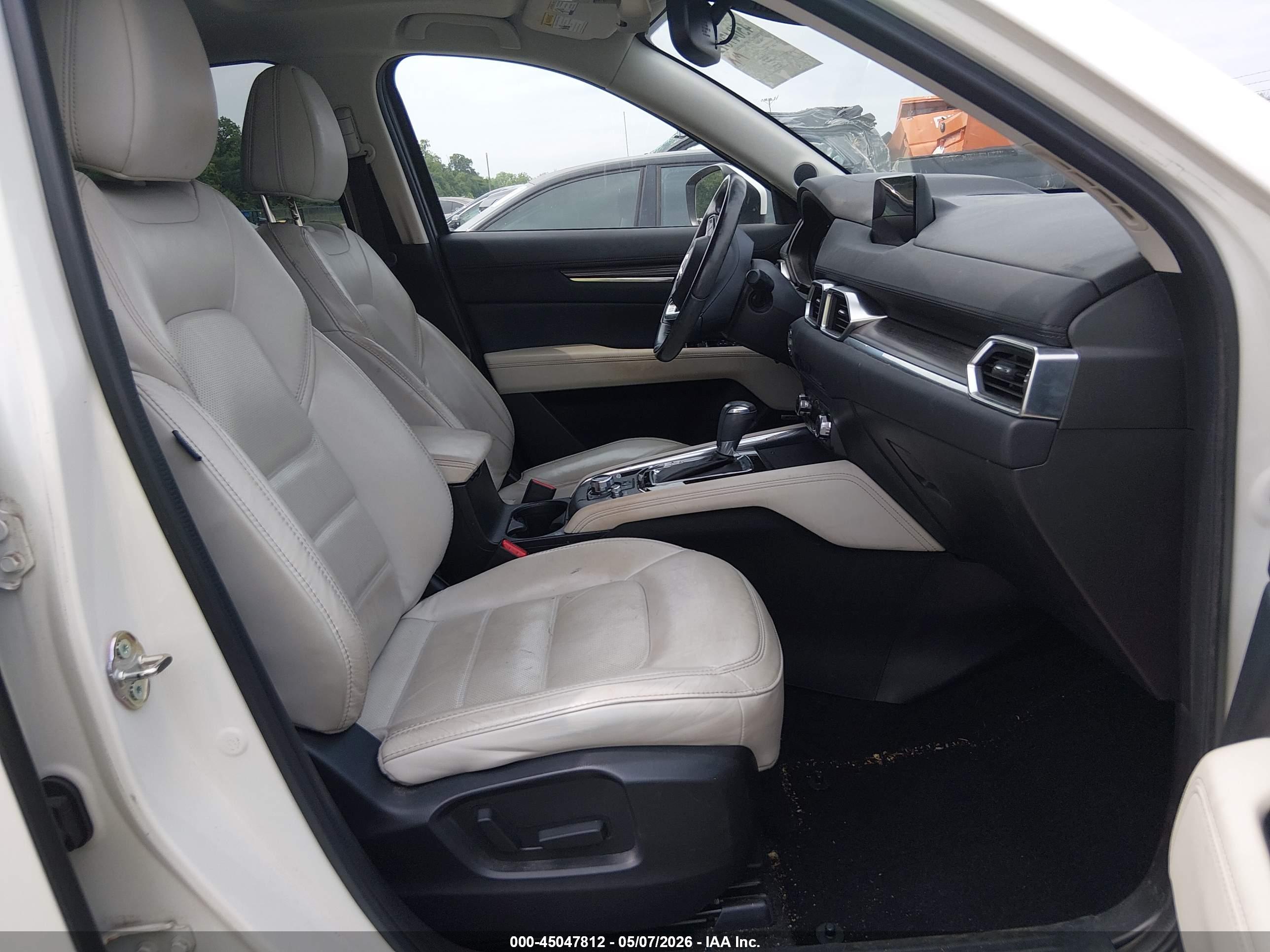 MAZDA CX-5 image 5