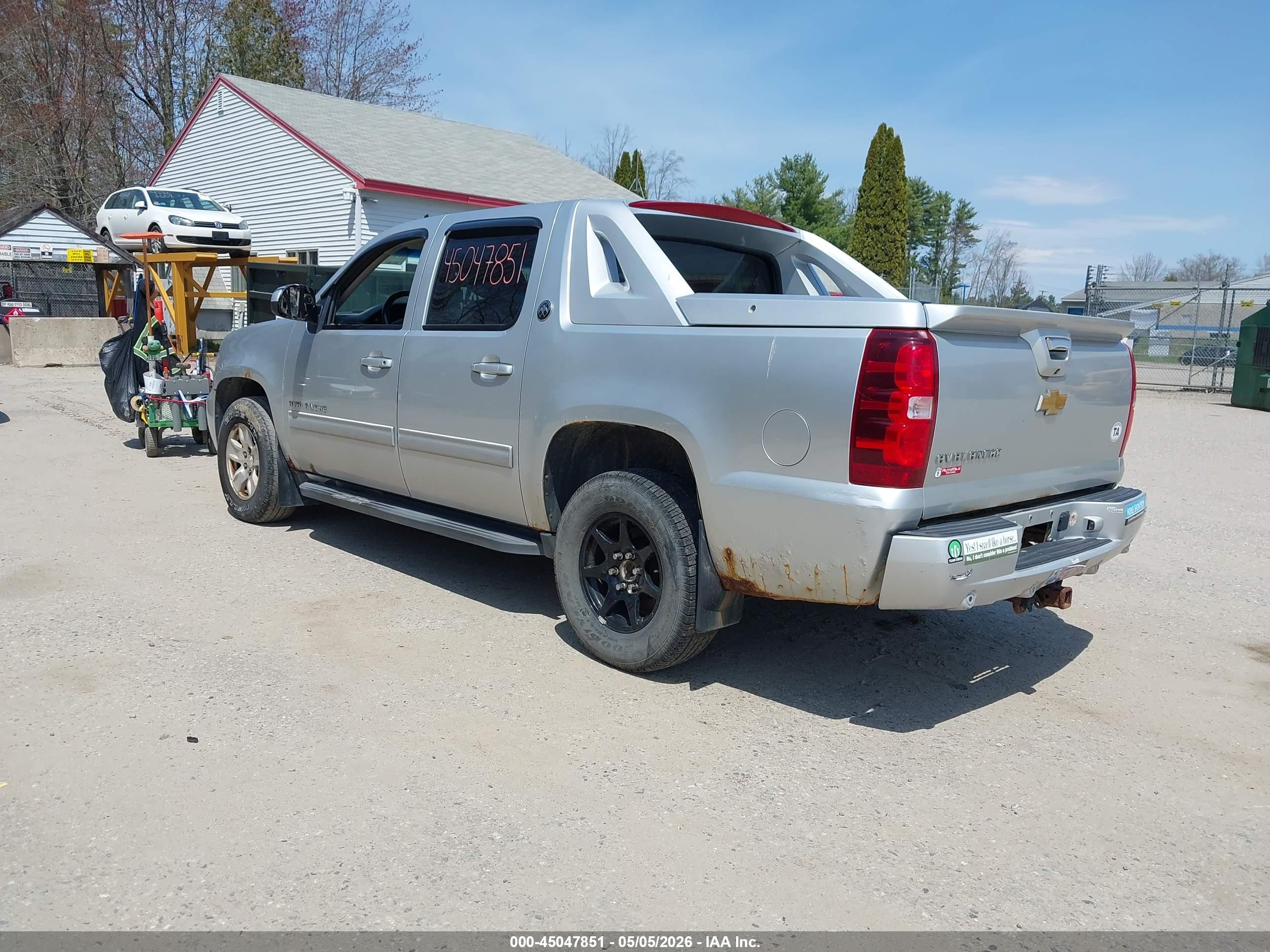 CHEVROLET AVALANCHE image 3