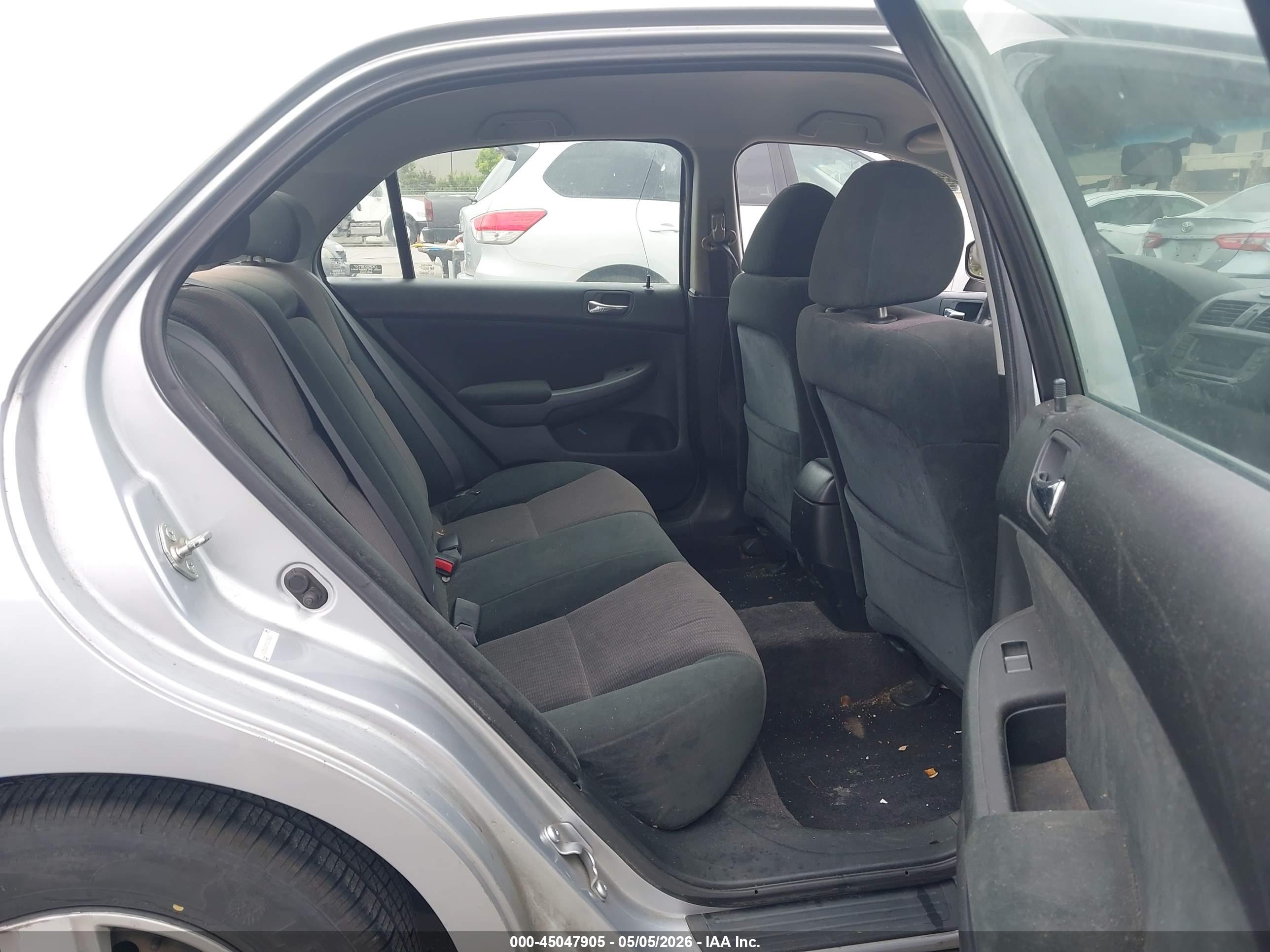 HONDA ACCORD image 8