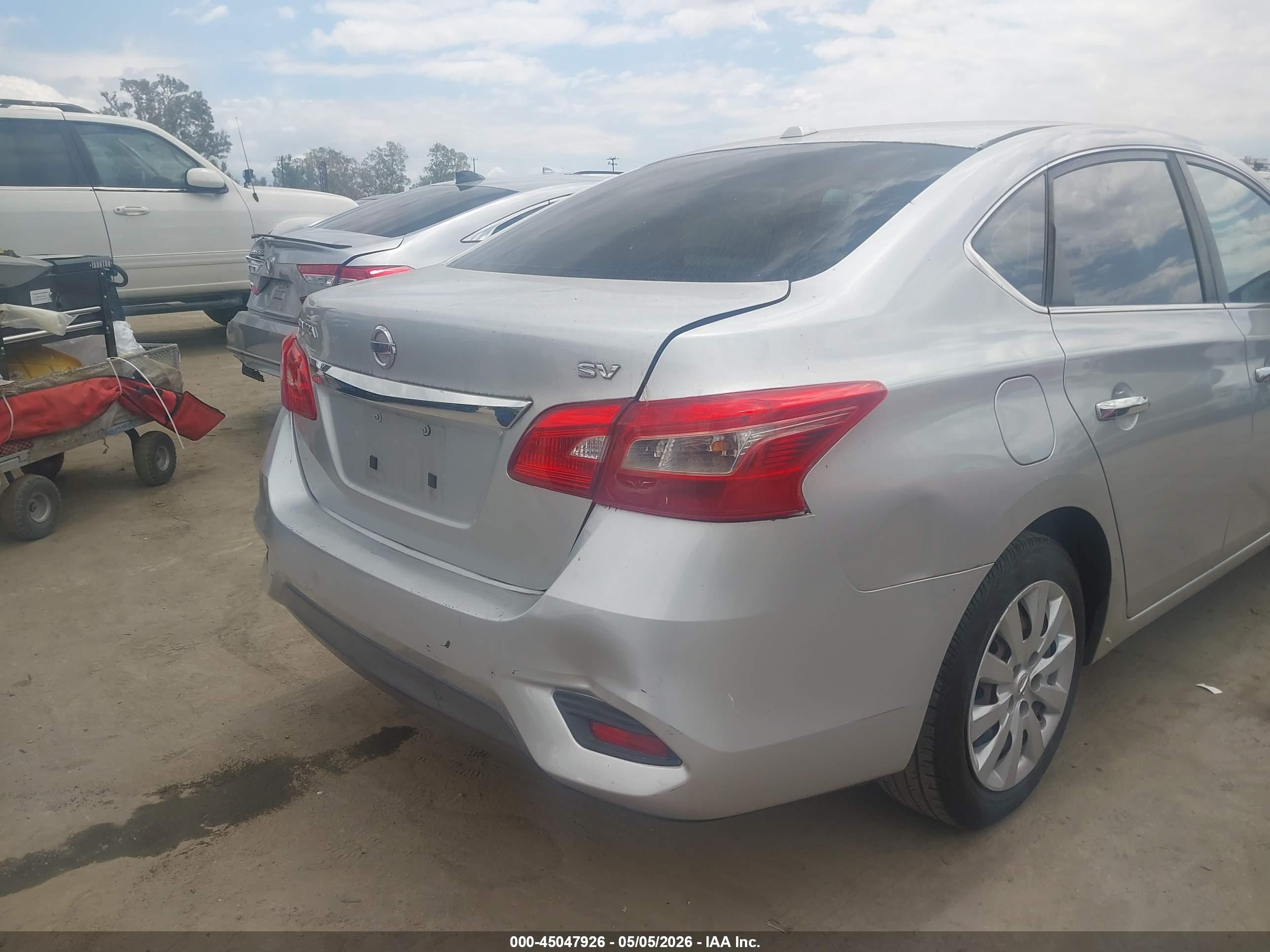 NISSAN SENTRA image 6