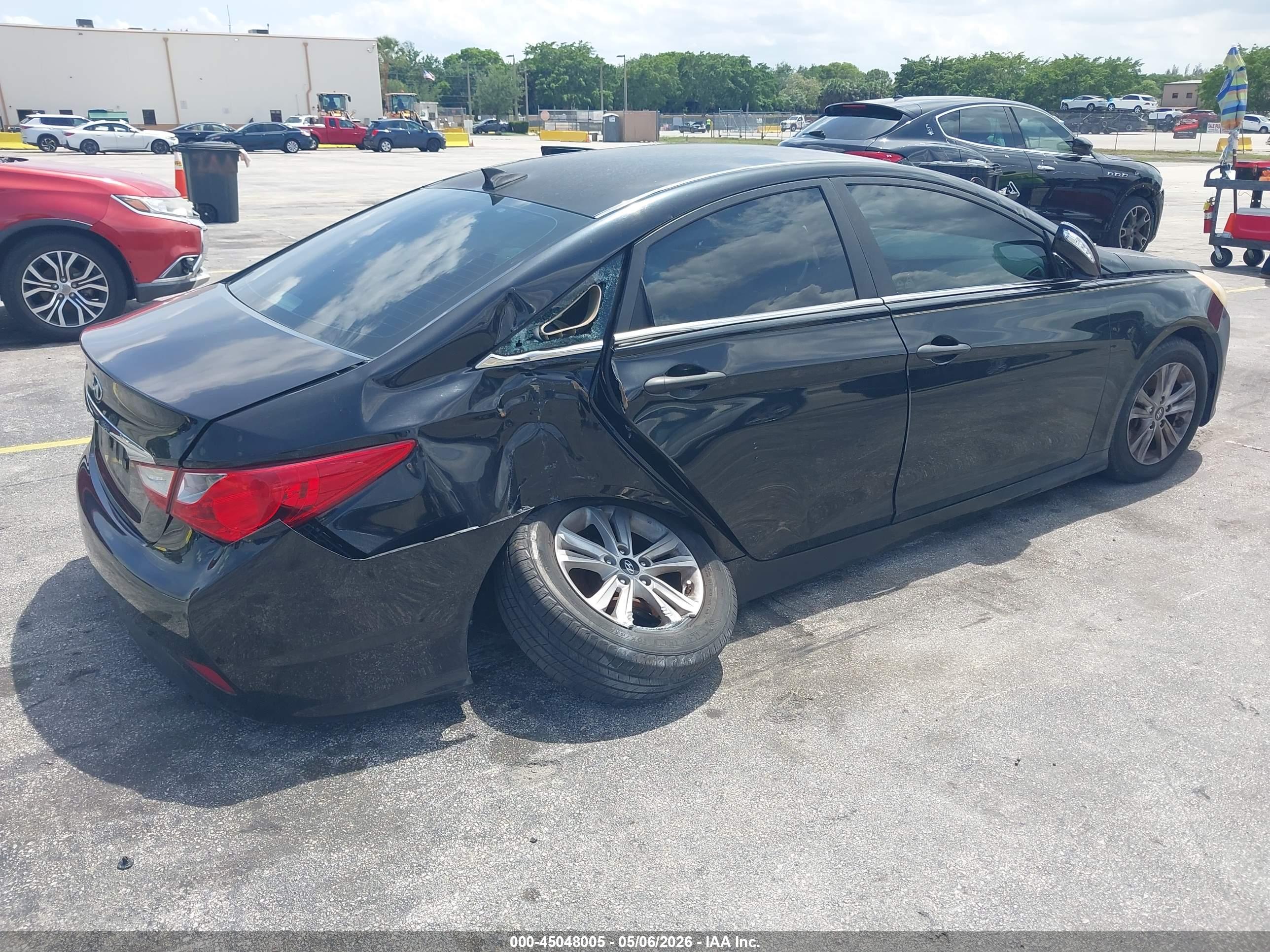 HYUNDAI SONATA image 4