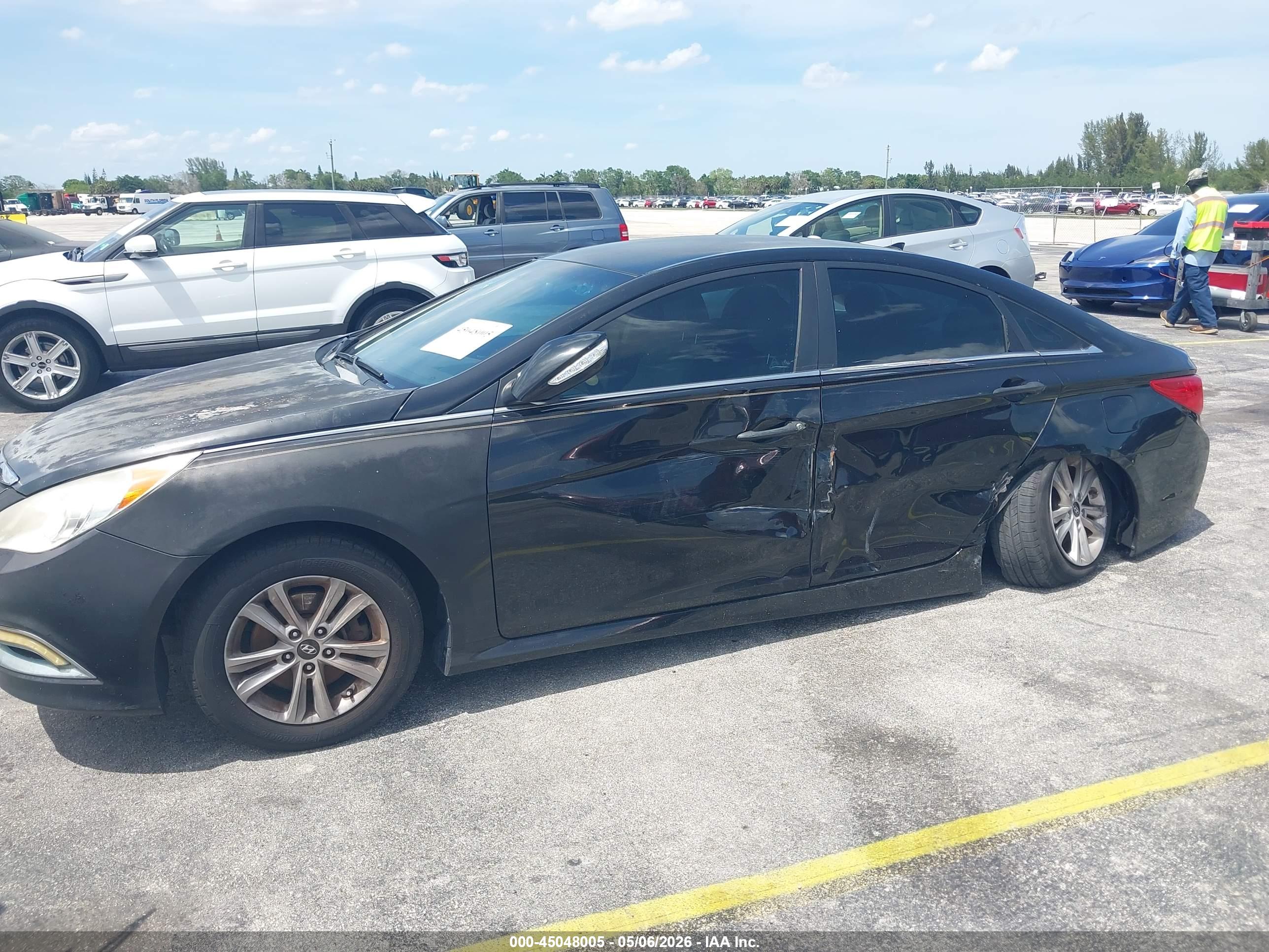 HYUNDAI SONATA image 6