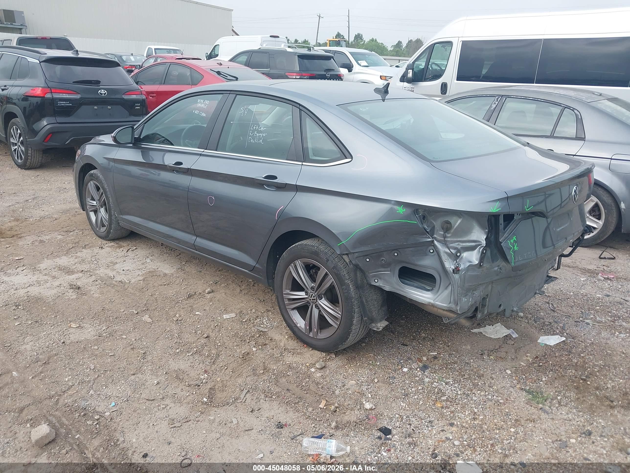 VOLKSWAGEN JETTA image 3