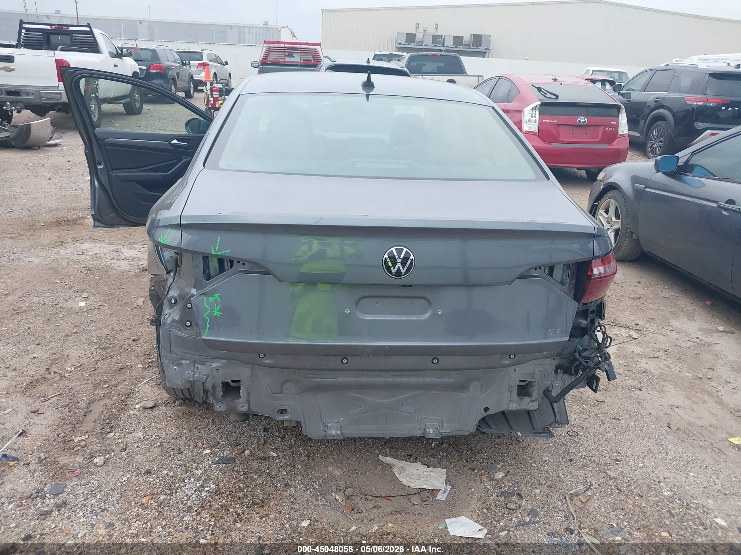 VOLKSWAGEN JETTA image 6