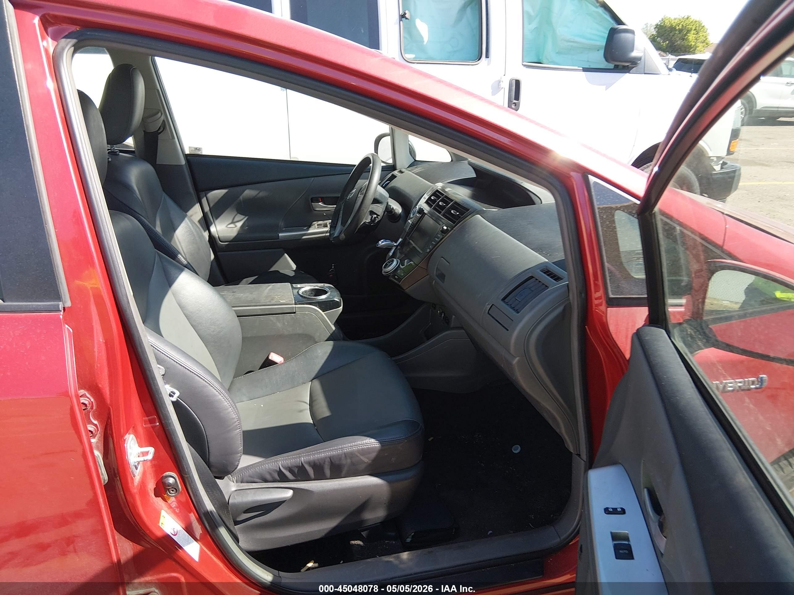 TOYOTA PRIUS image 5