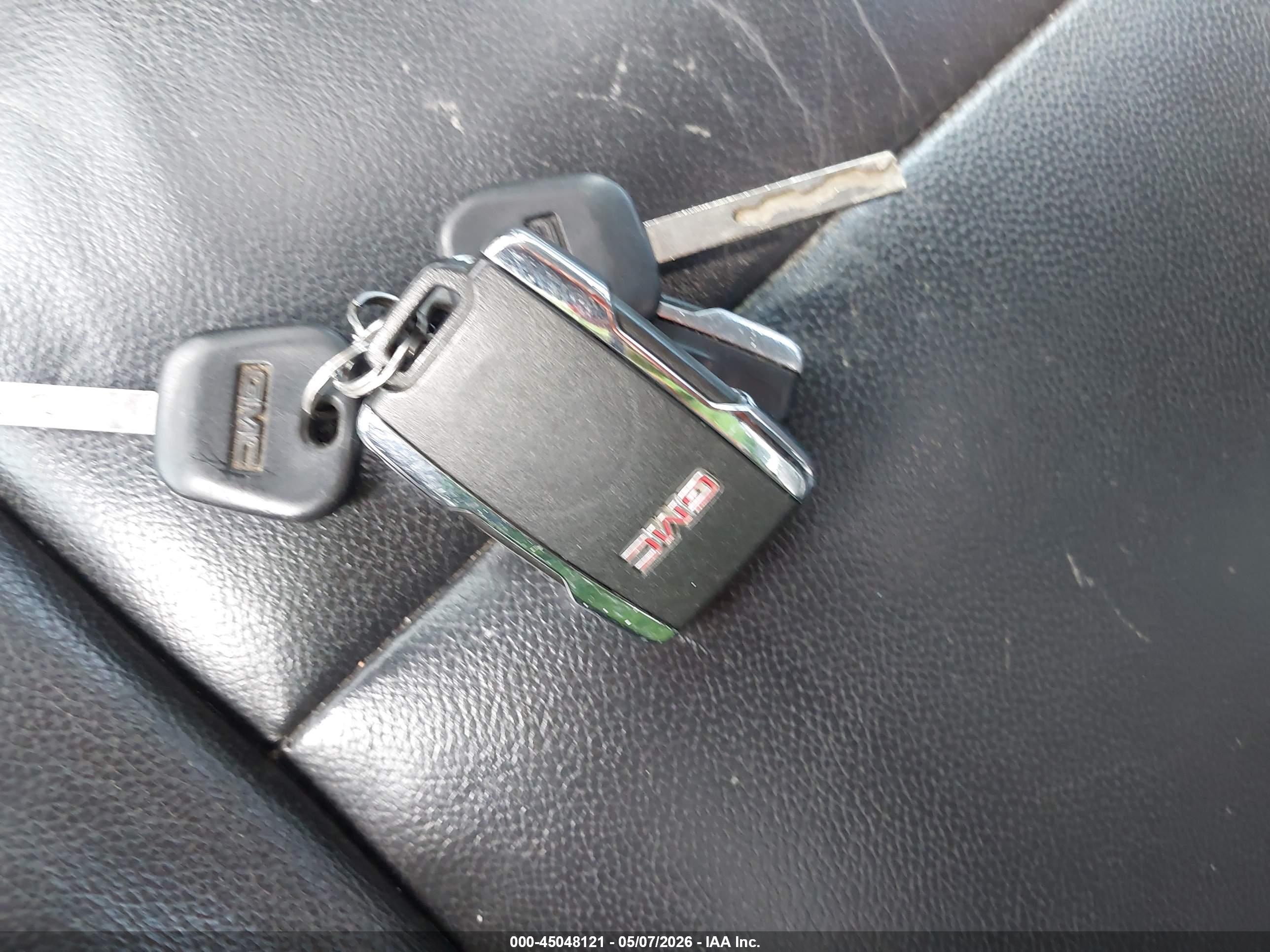 GMC SIERRA image 11