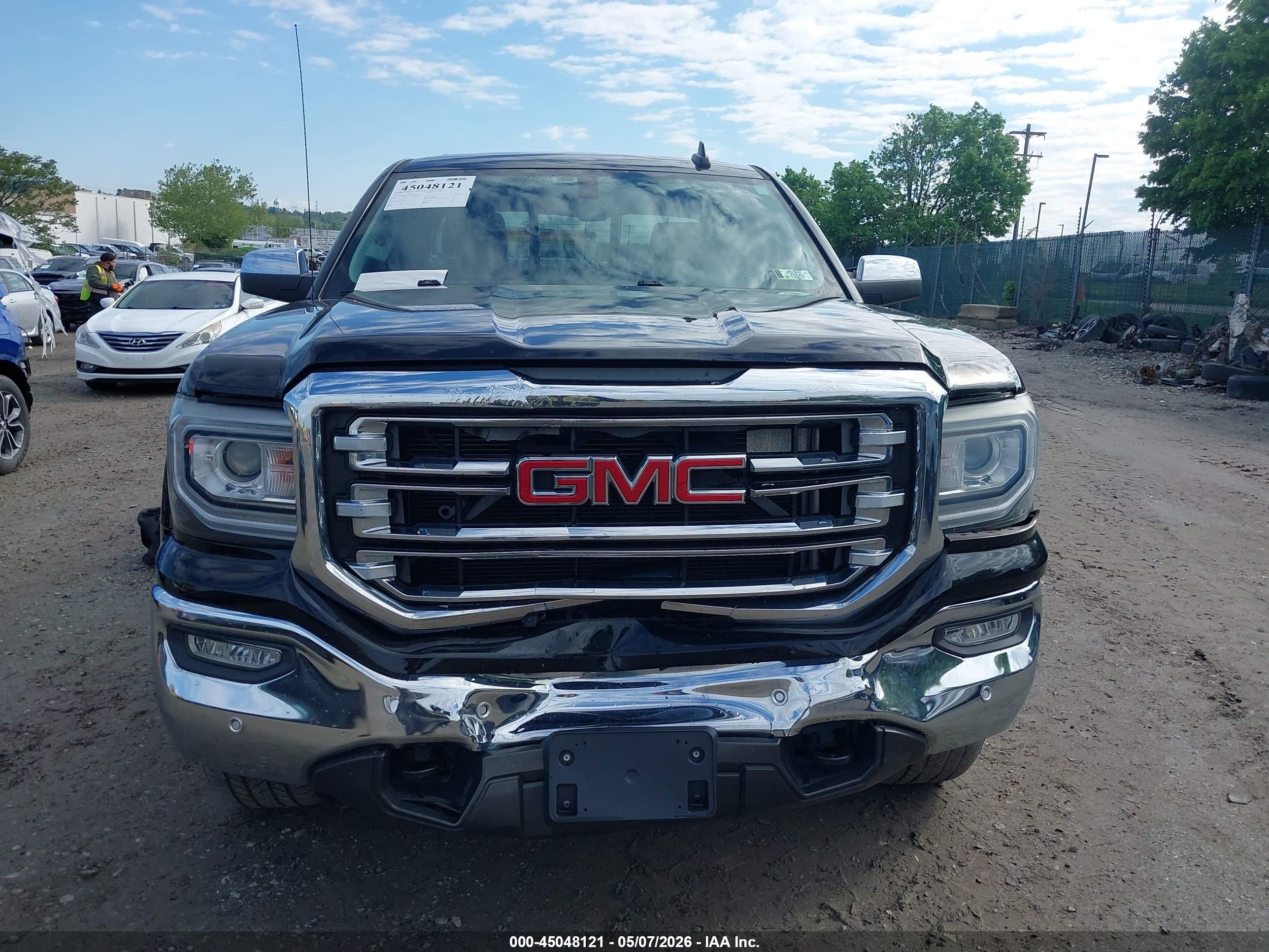 GMC SIERRA image 6