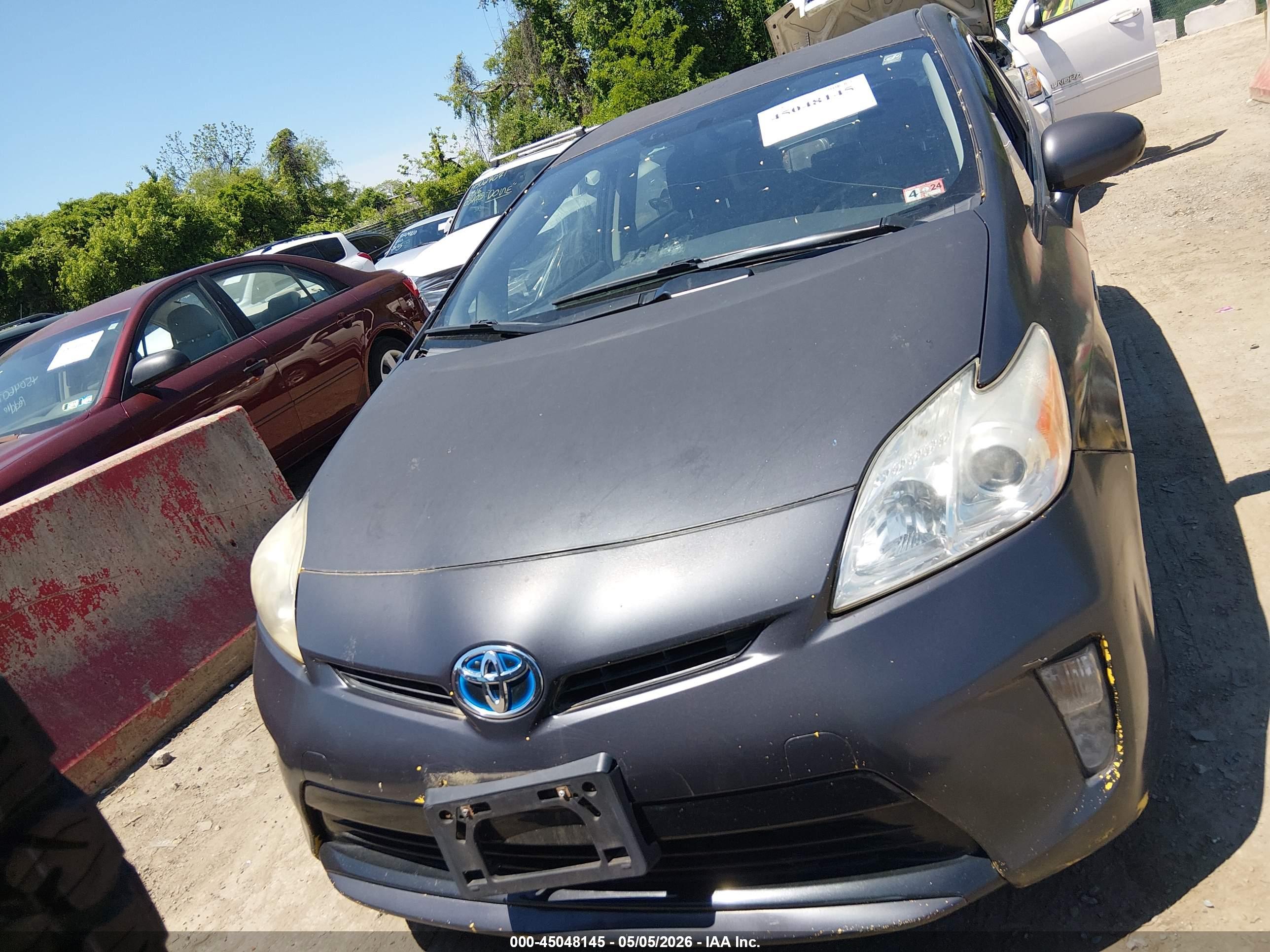 TOYOTA PRIUS image 6