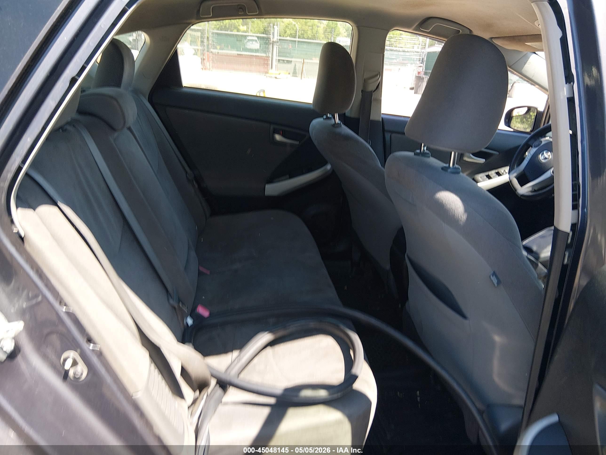 TOYOTA PRIUS image 8