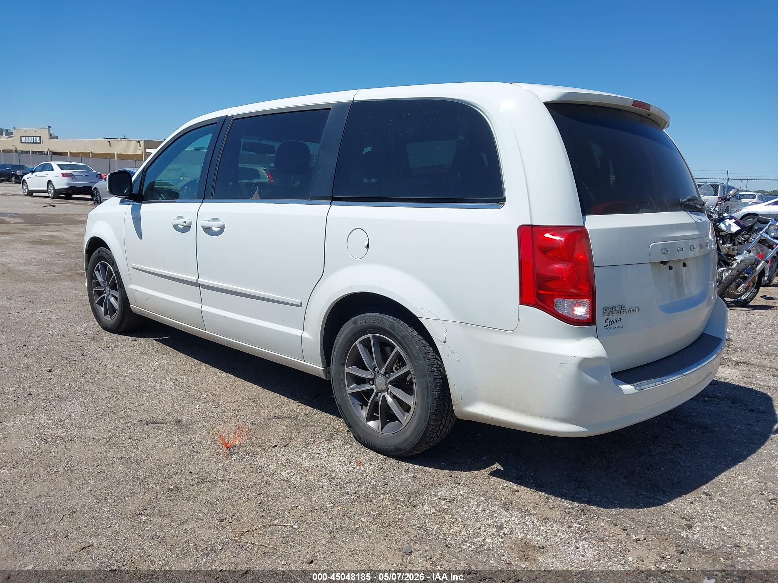 DODGE GRAND image 3