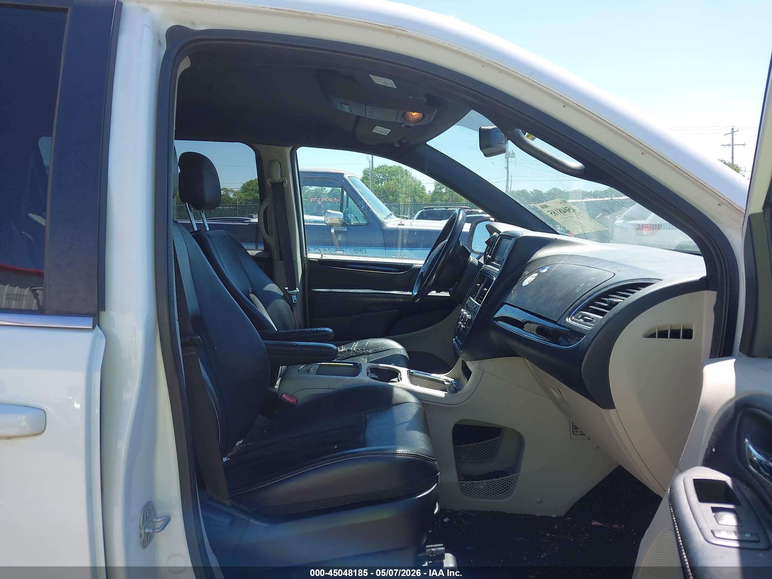 DODGE GRAND image 5
