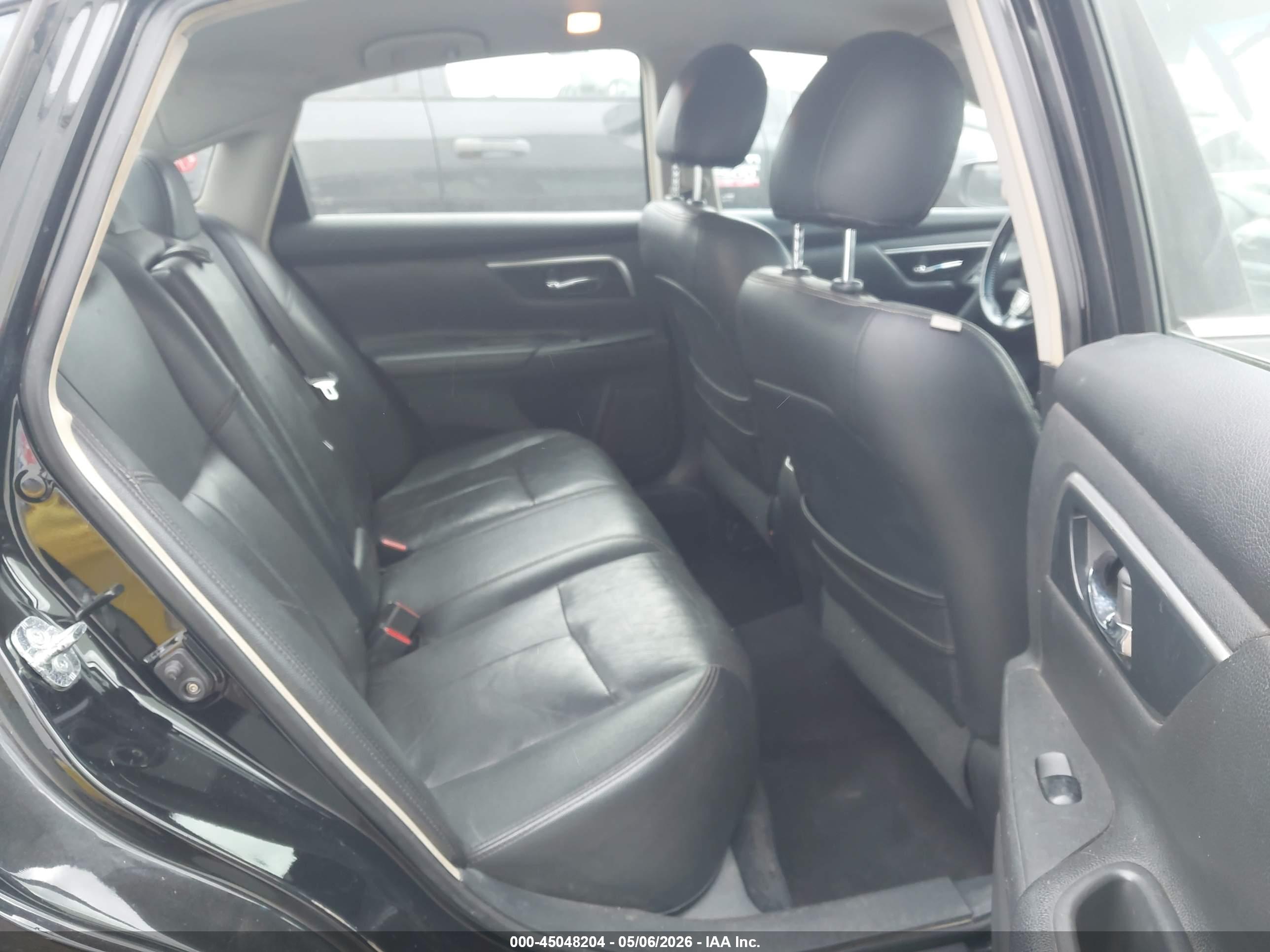 NISSAN ALTIMA image 8