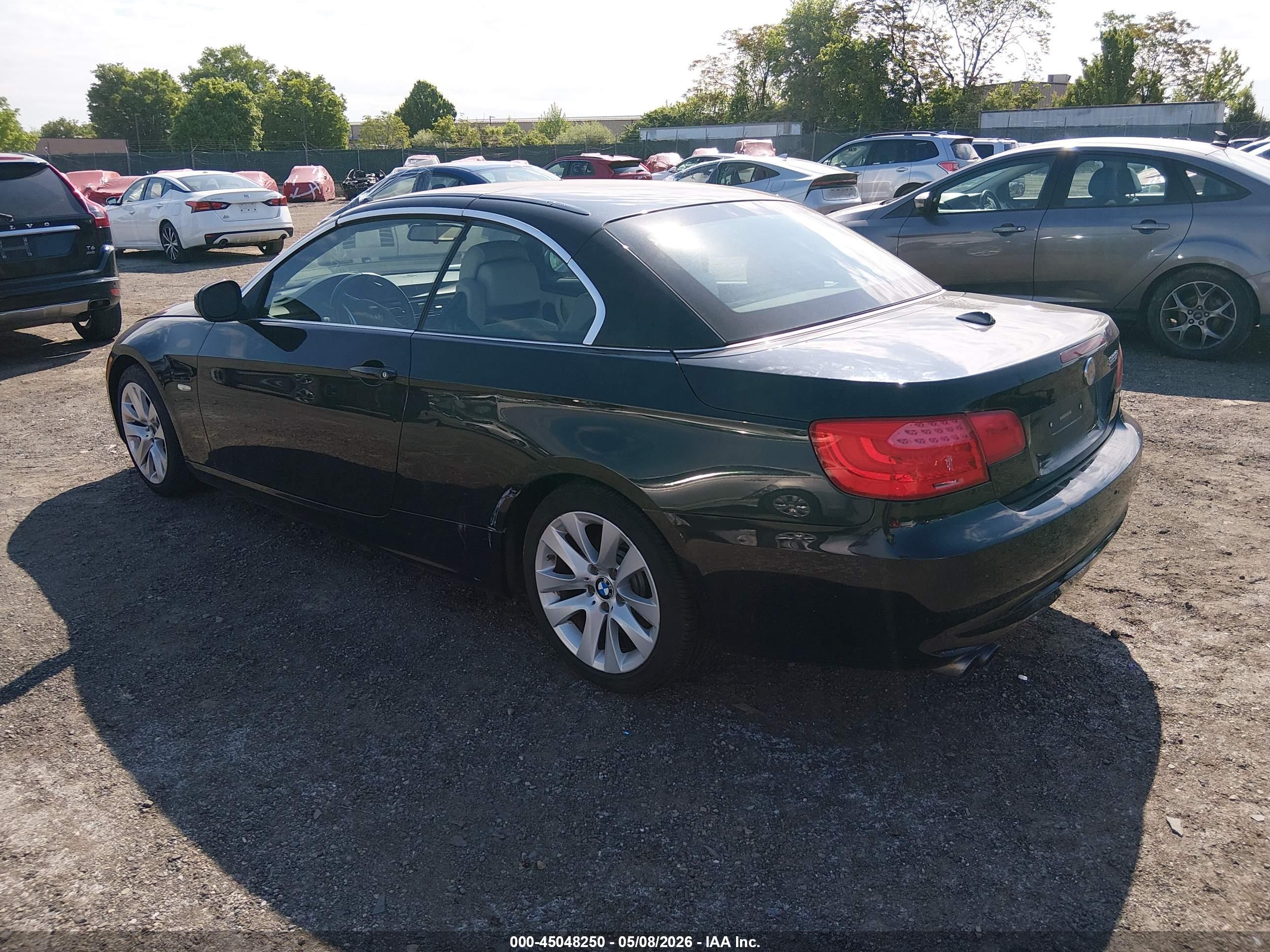 BMW 328I image 3