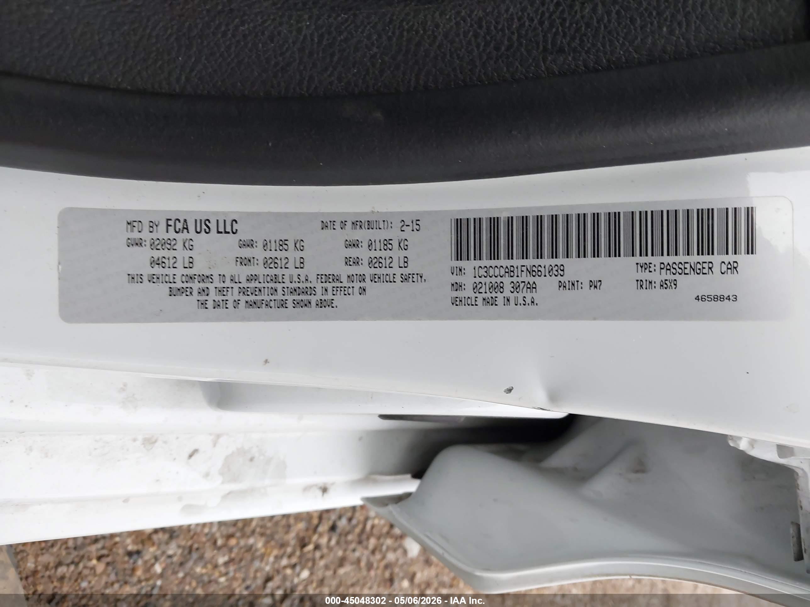 CHRYSLER 200 image 9