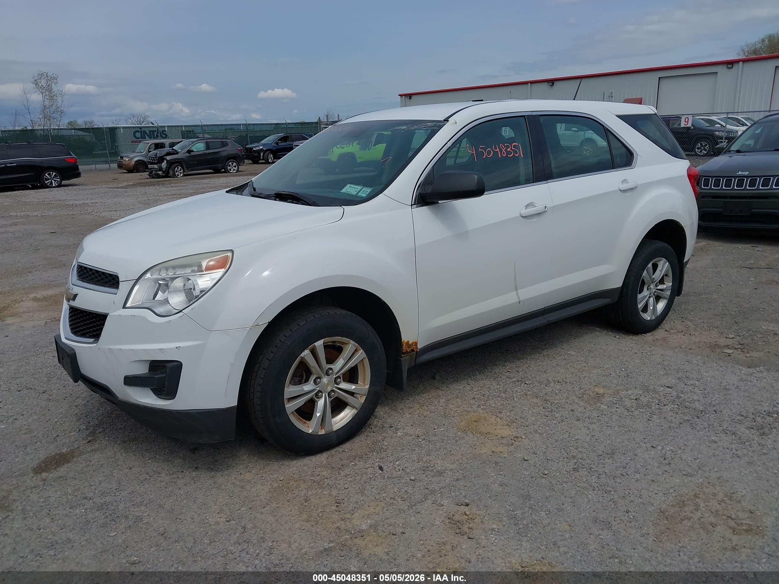 CHEVROLET EQUINOX image 2