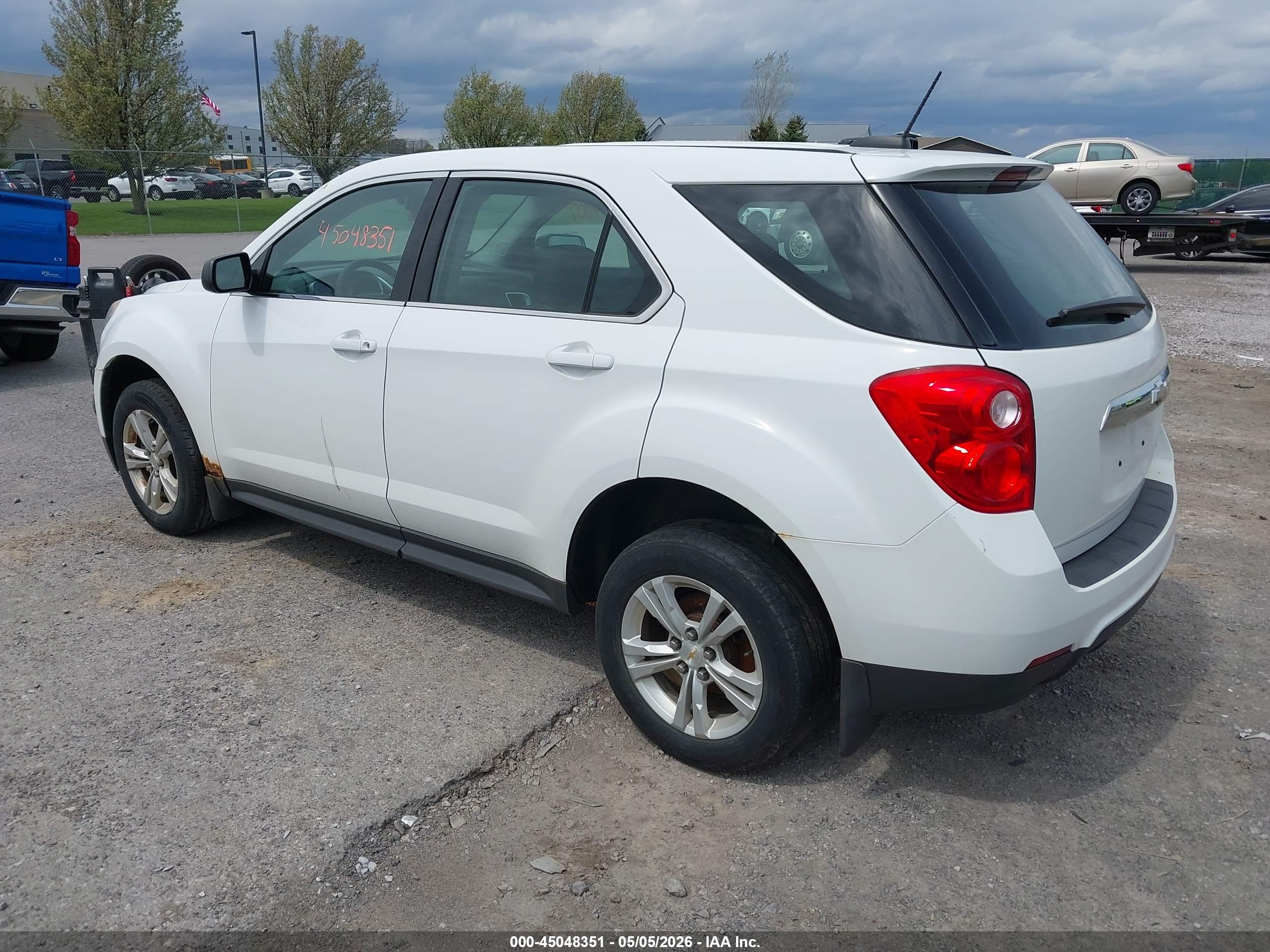 CHEVROLET EQUINOX image 3