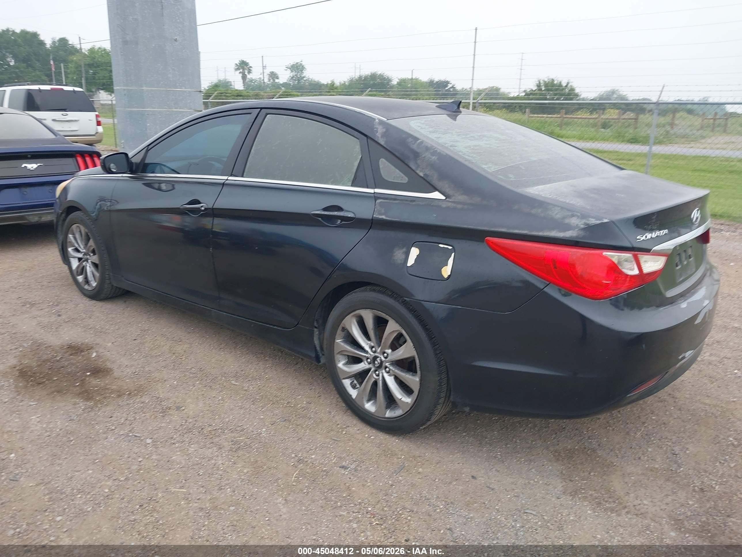HYUNDAI SONATA image 3