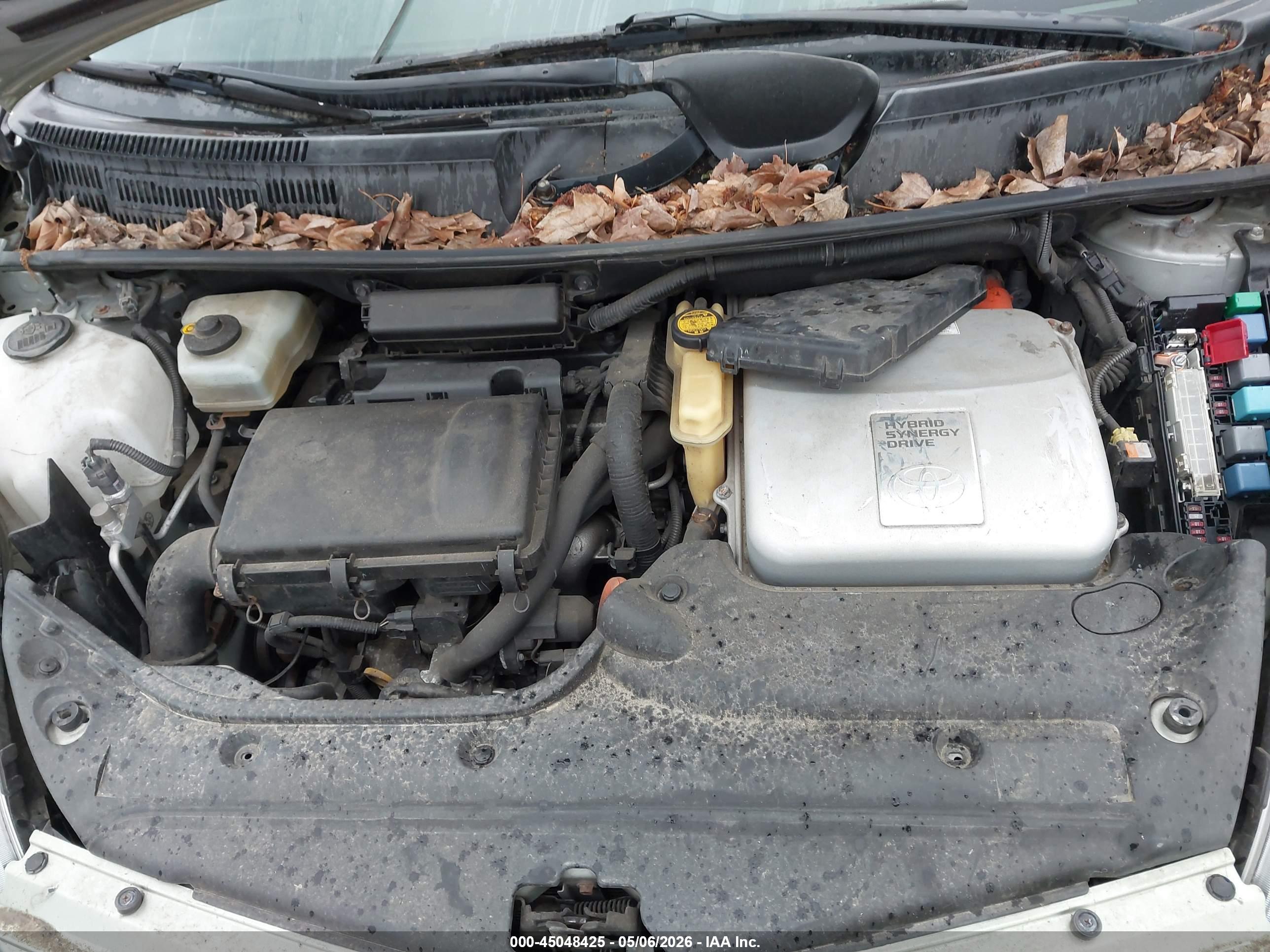 TOYOTA PRIUS image 10