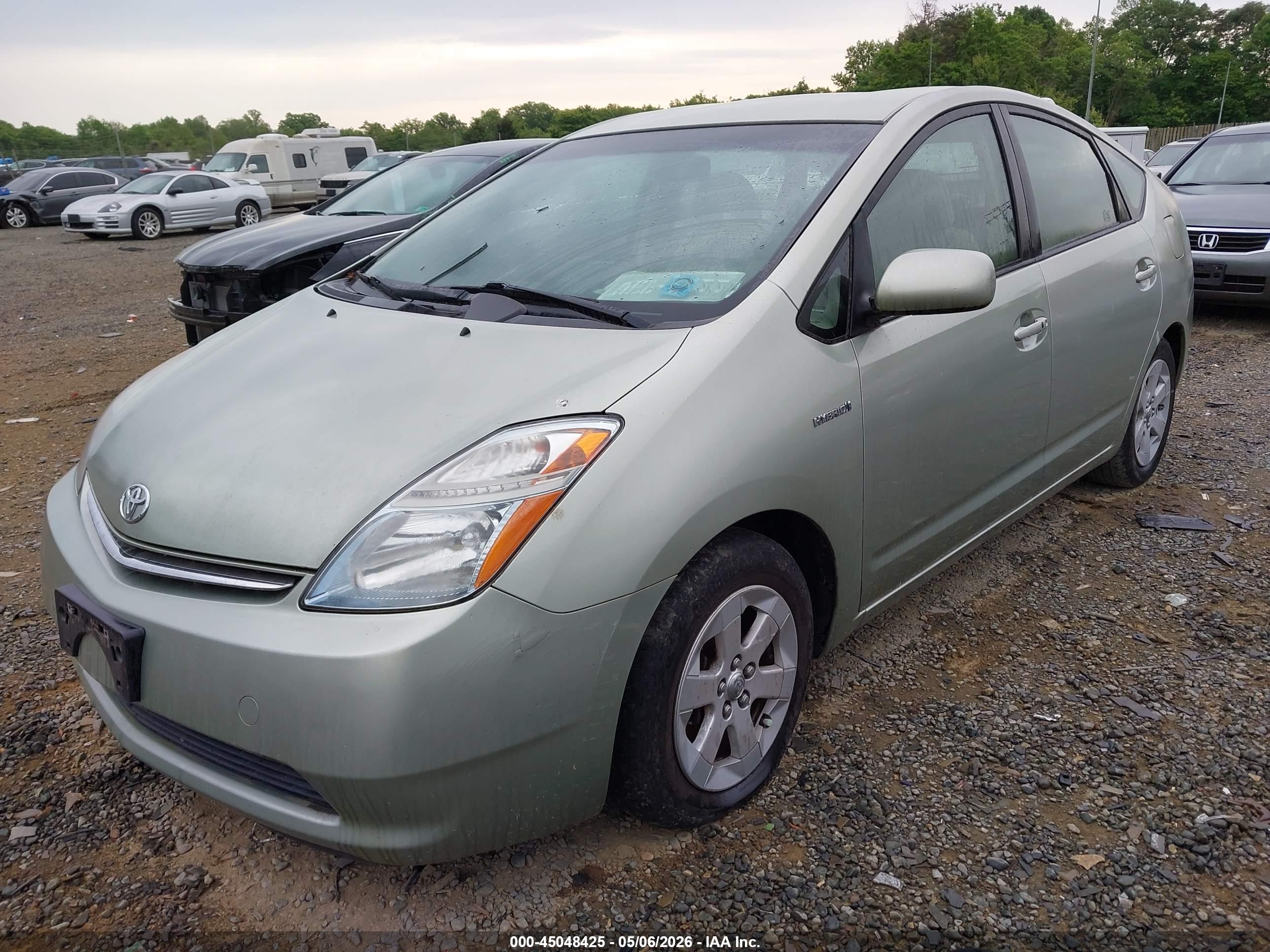 TOYOTA PRIUS image 2