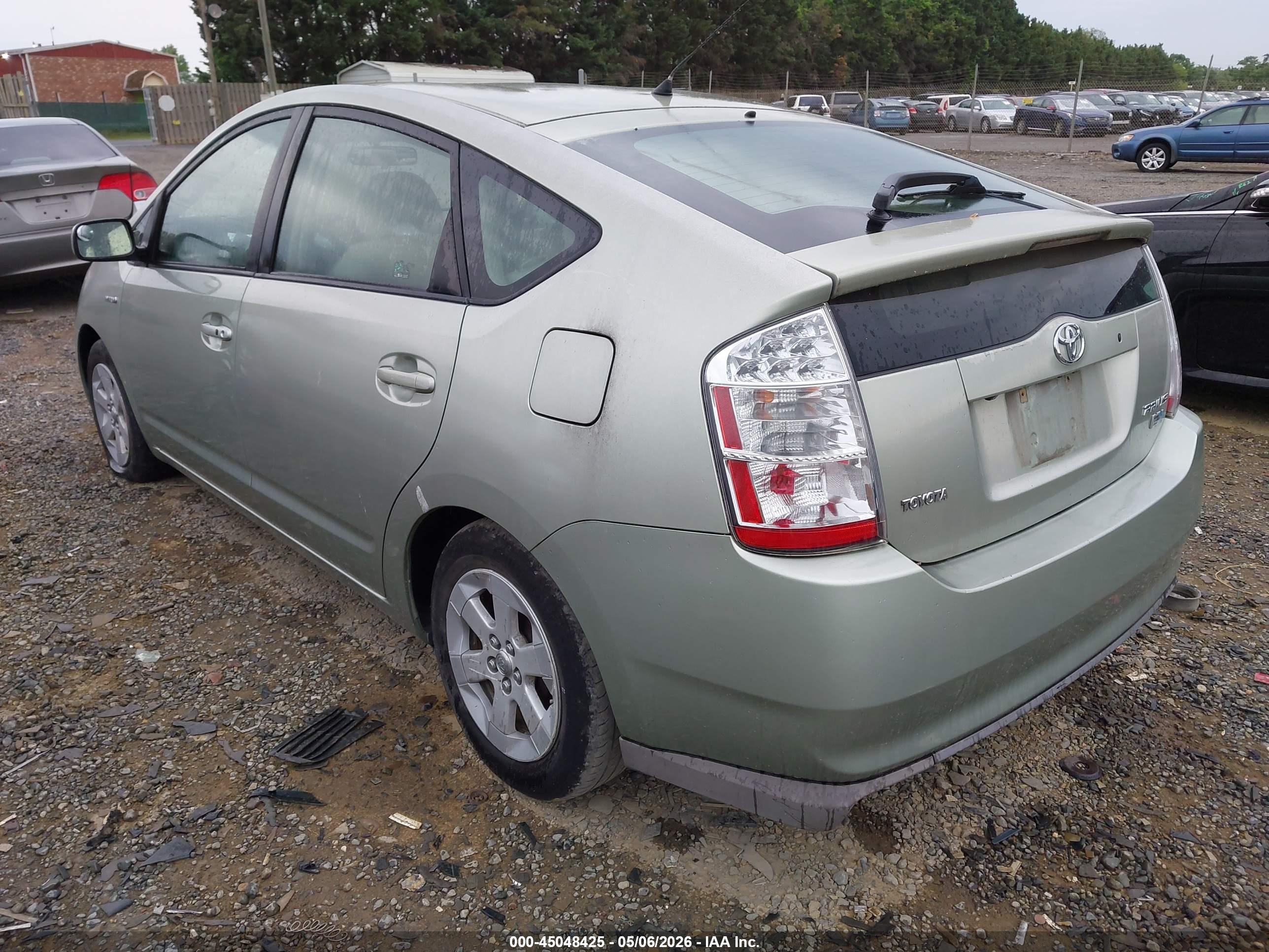 TOYOTA PRIUS image 3