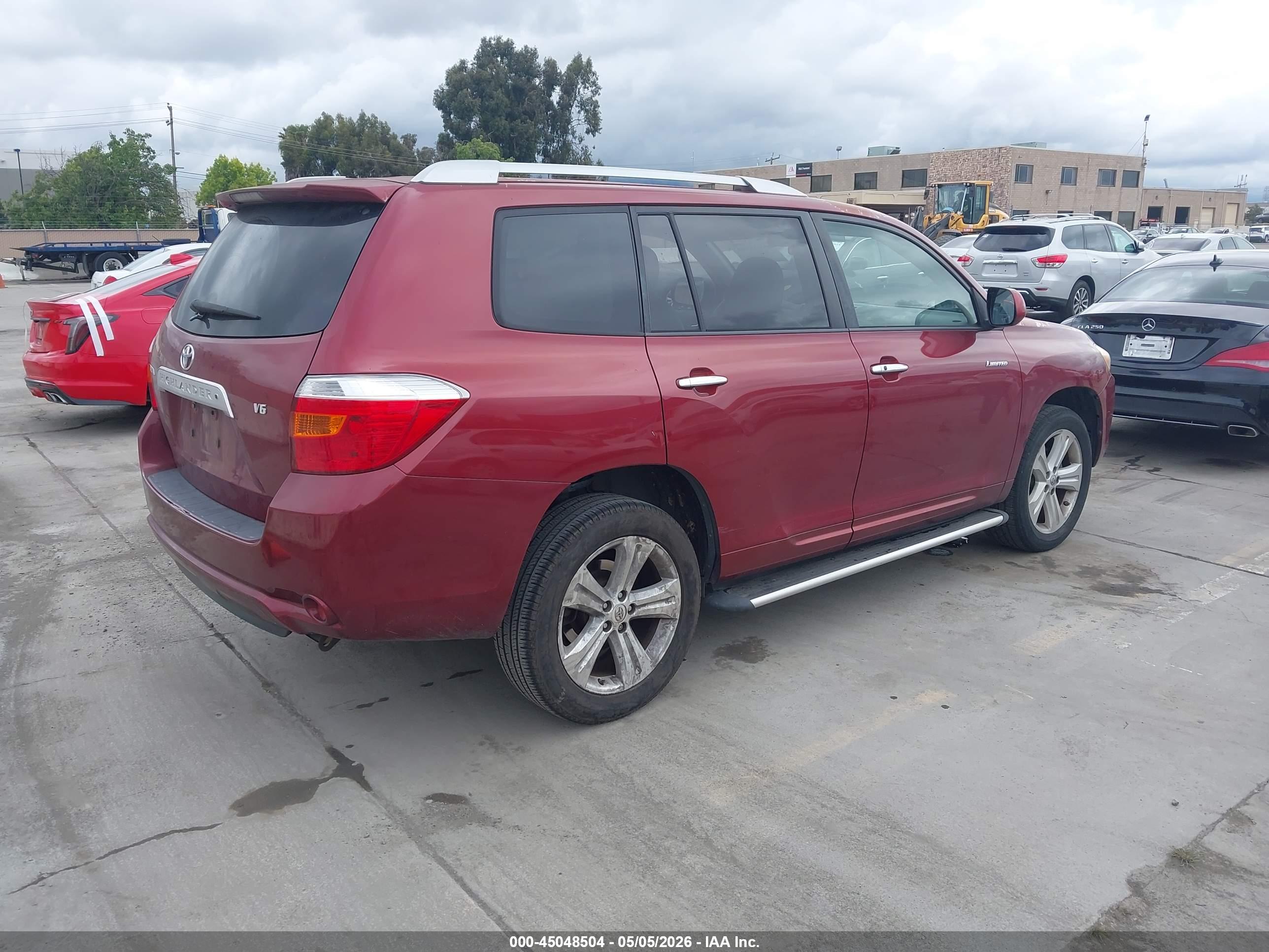 TOYOTA HIGHLANDER image 4