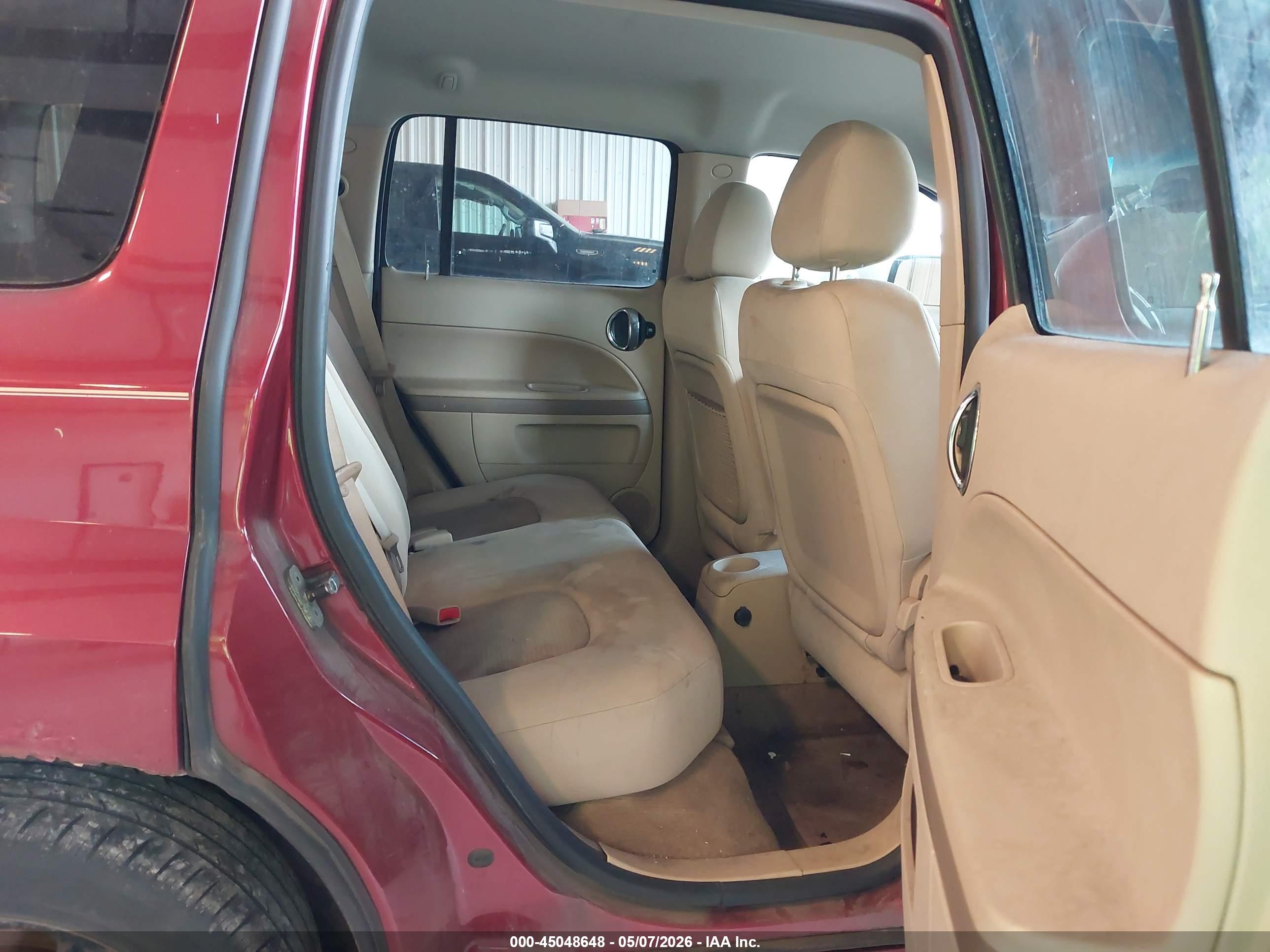 CHEVROLET HHR image 8