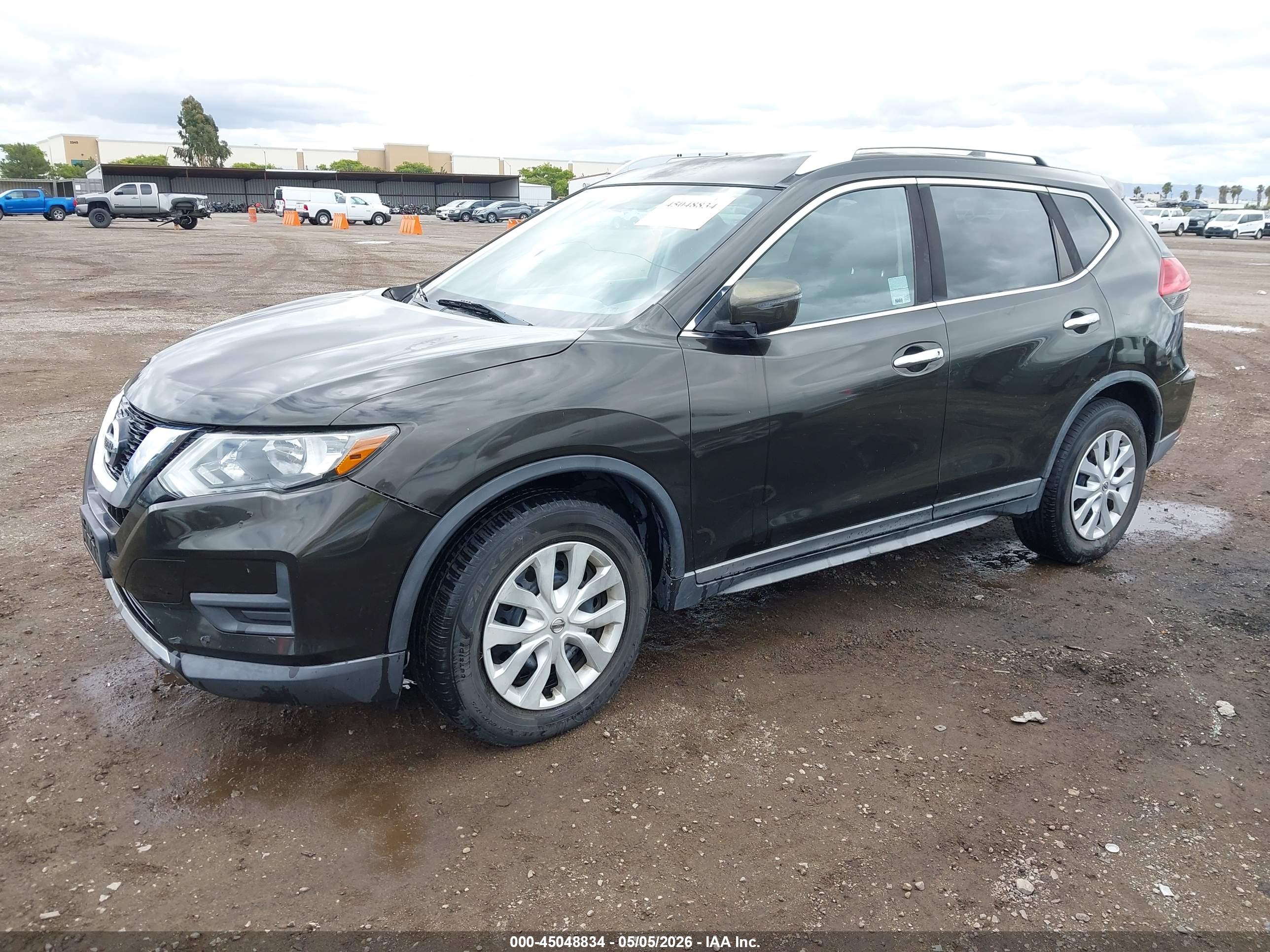 NISSAN ROGUE image 2