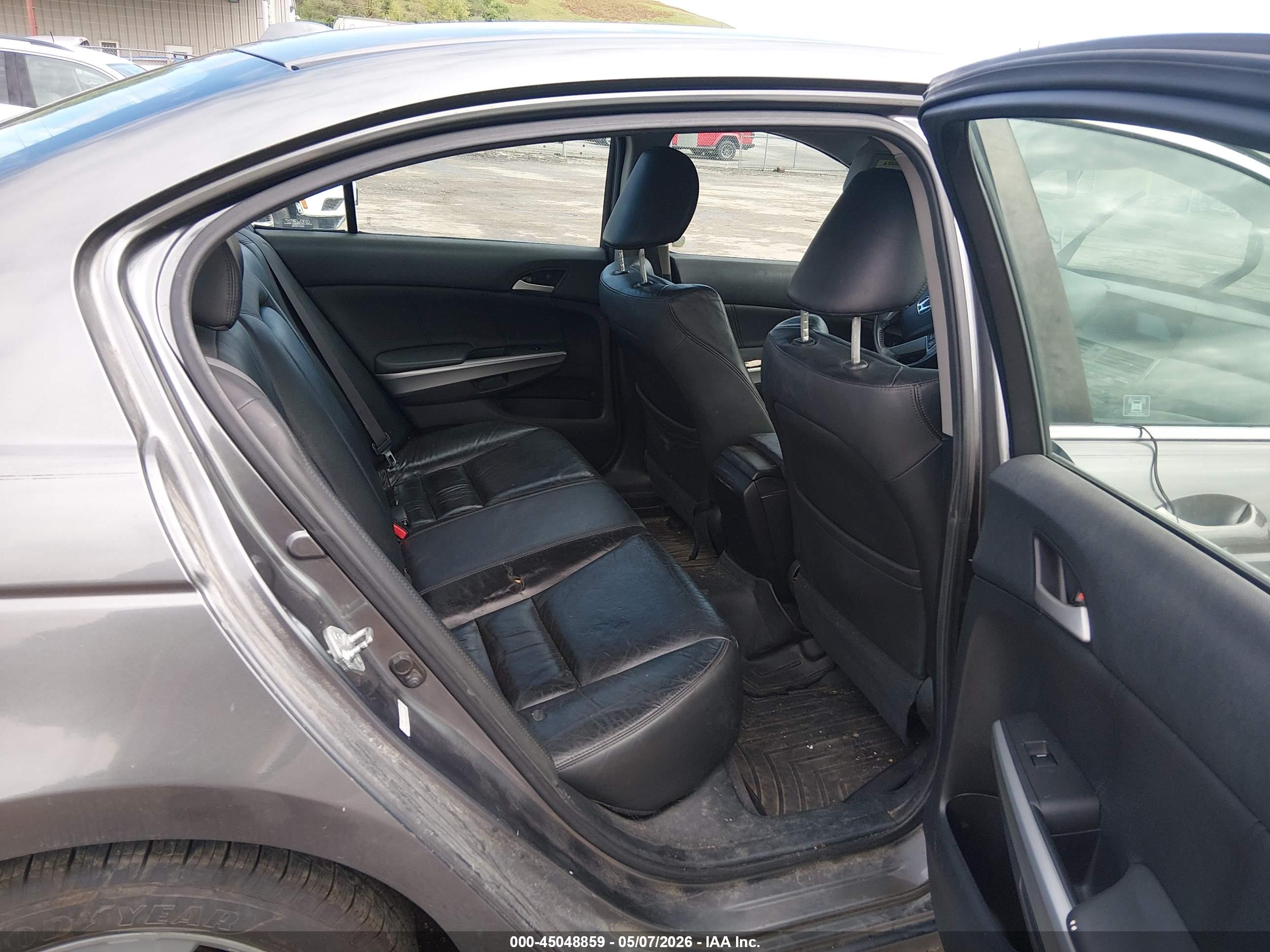 HONDA ACCORD image 8
