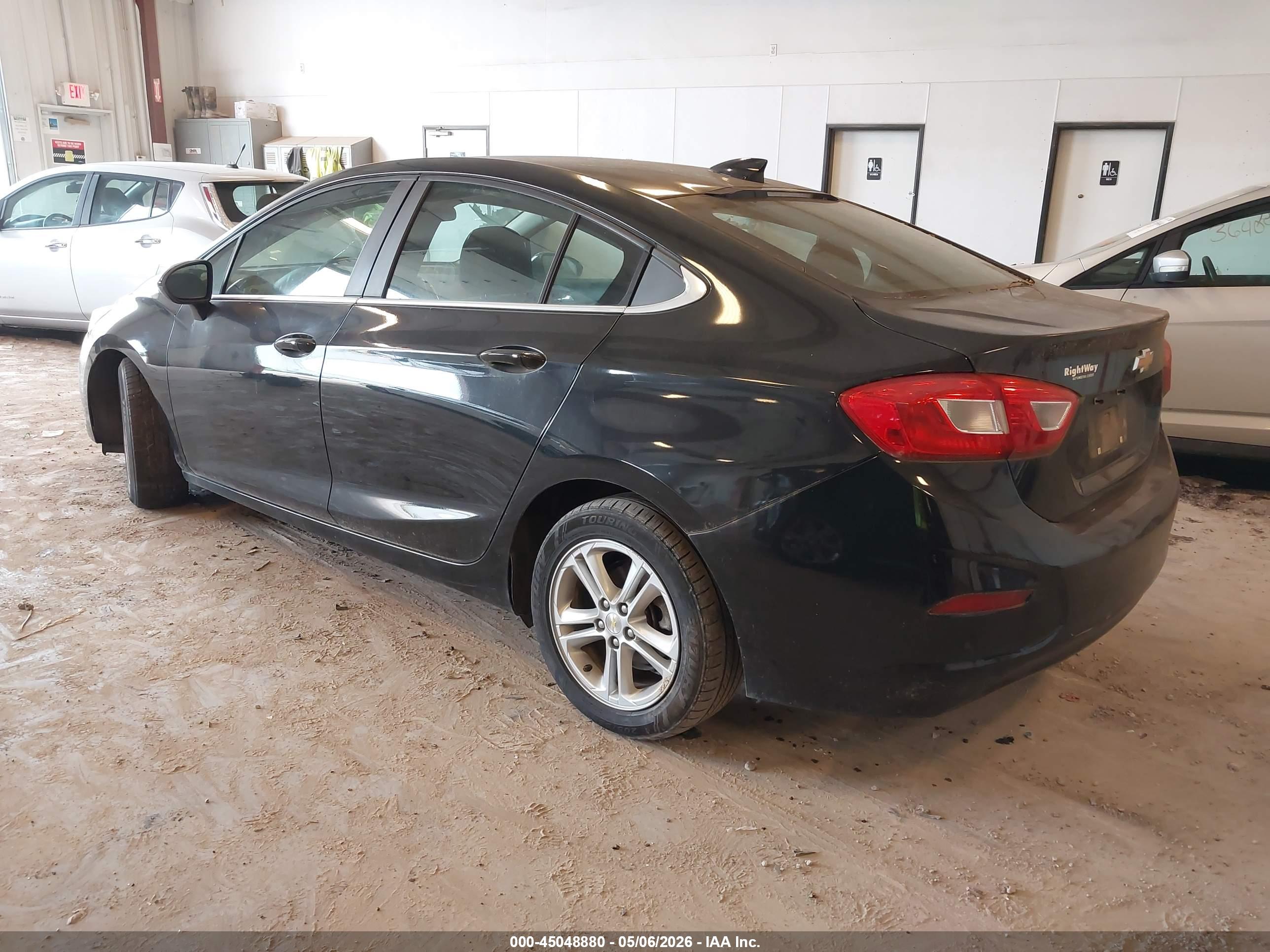 CHEVROLET CRUZE image 3