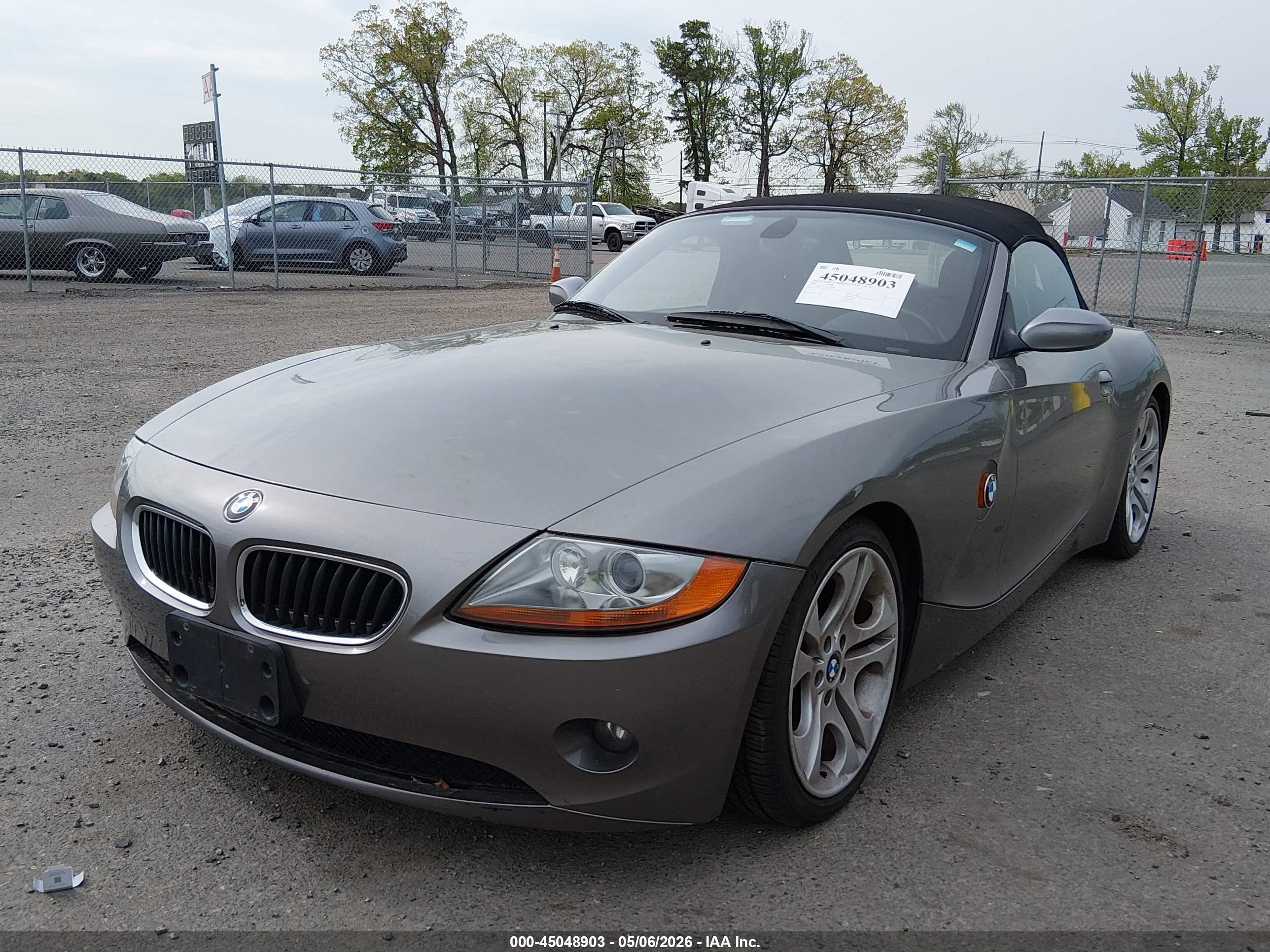 BMW Z4 image 2