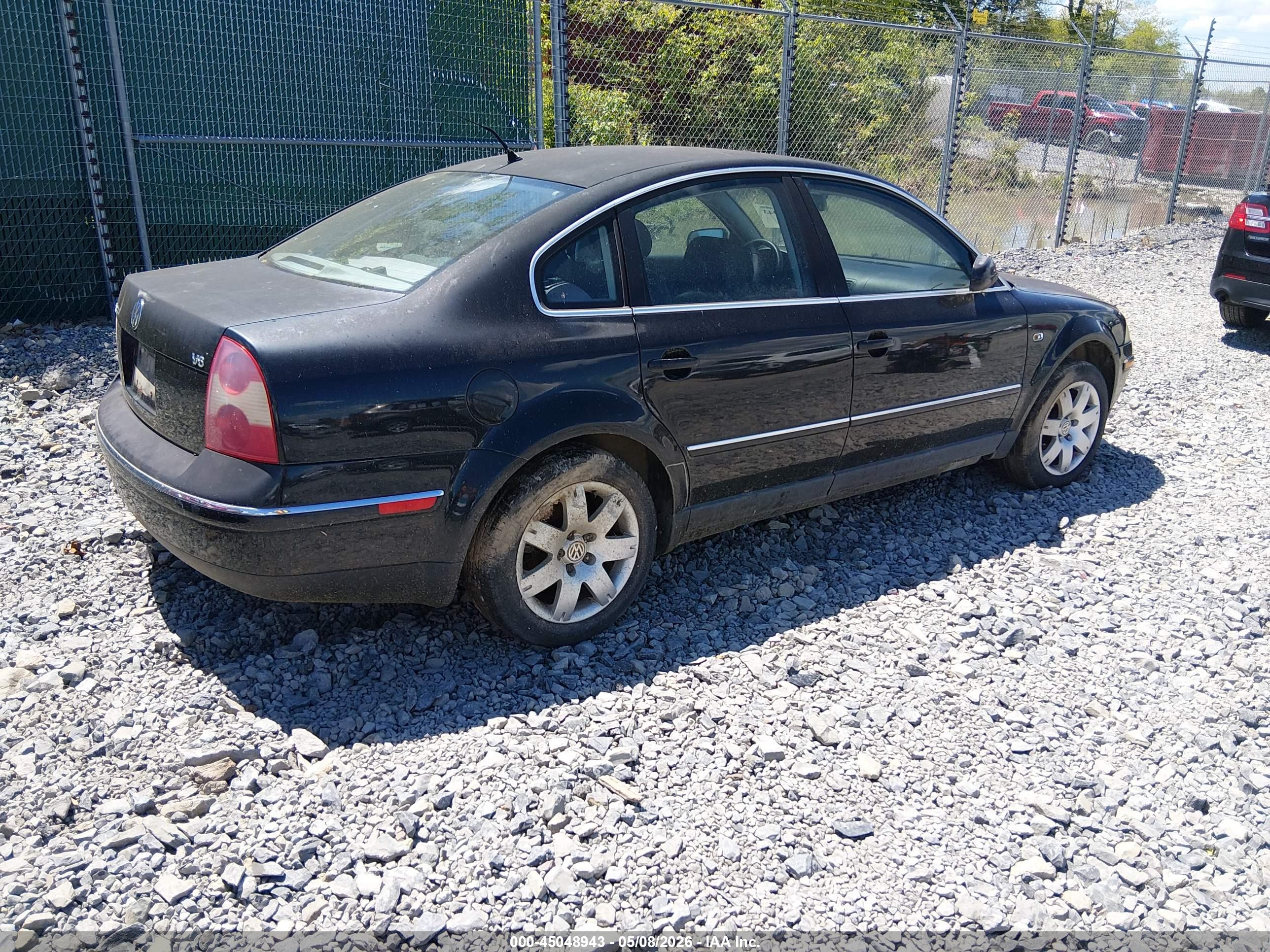 VOLKSWAGEN PASSAT image 4