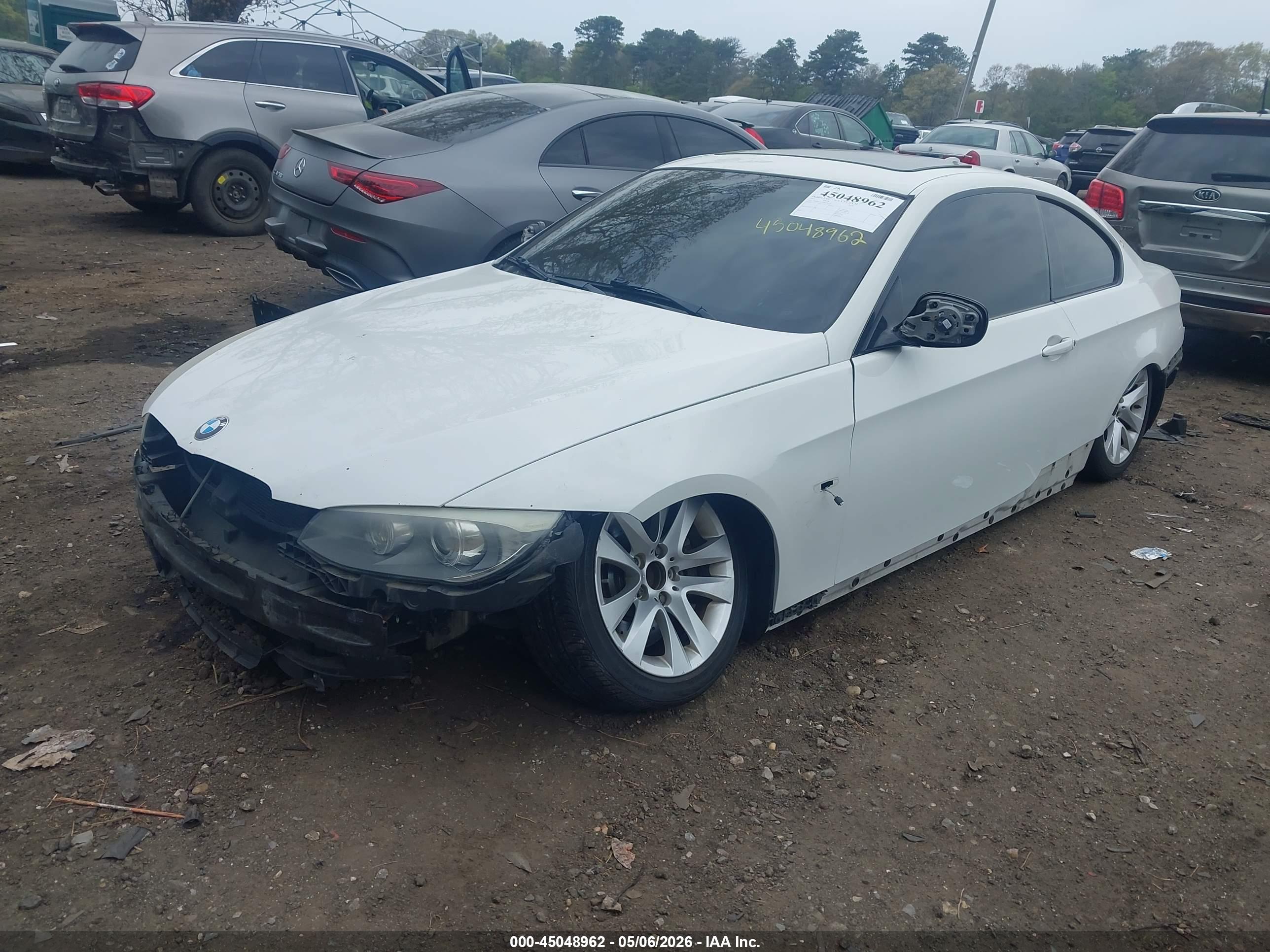 BMW 335I image 2
