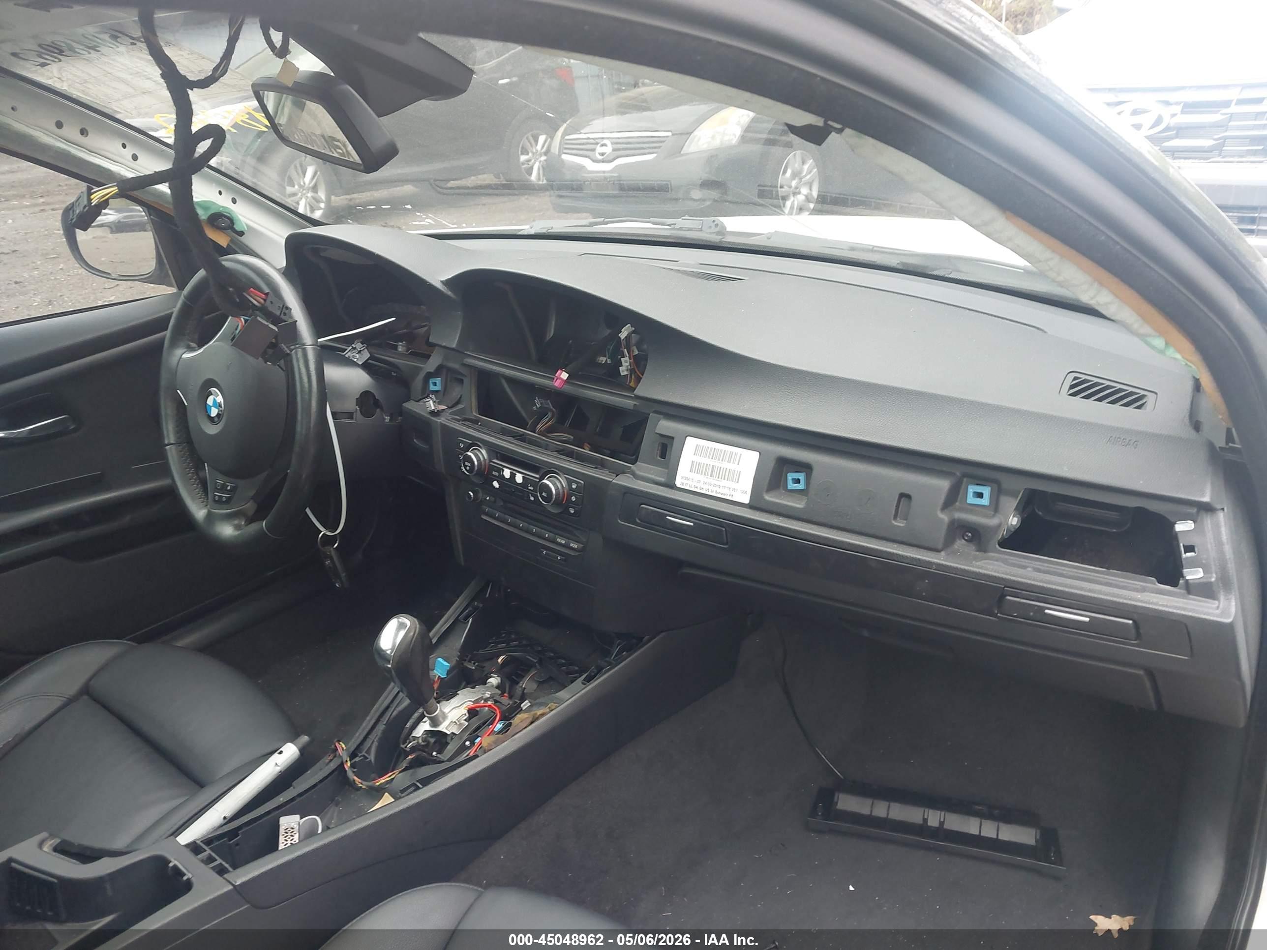 BMW 335I image 5