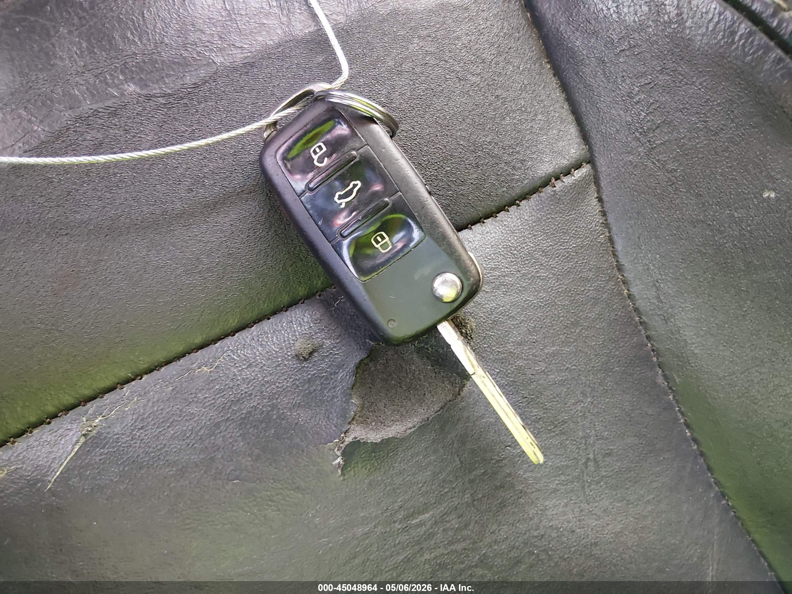 VOLKSWAGEN GOLF image 11
