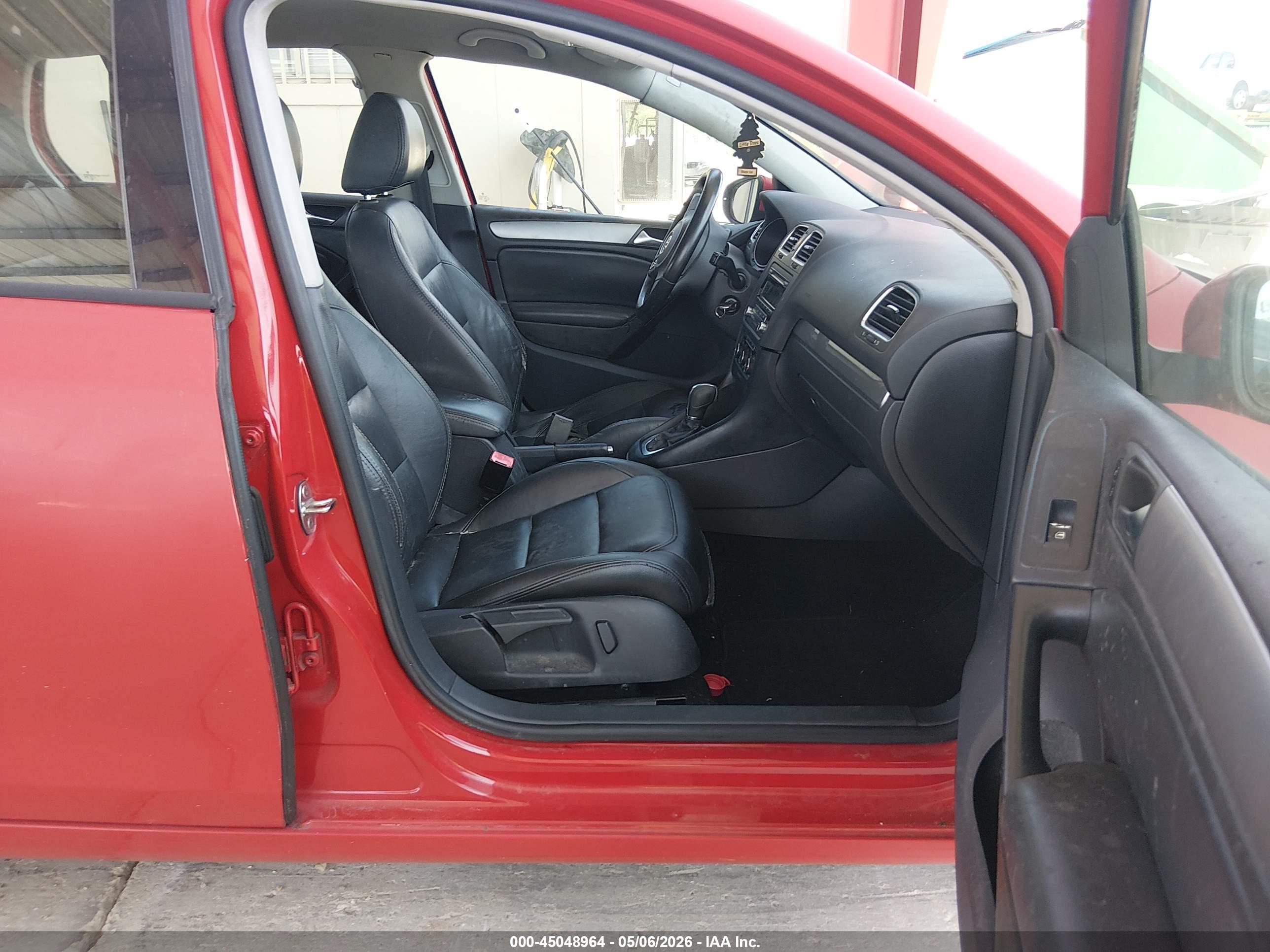 VOLKSWAGEN GOLF image 5