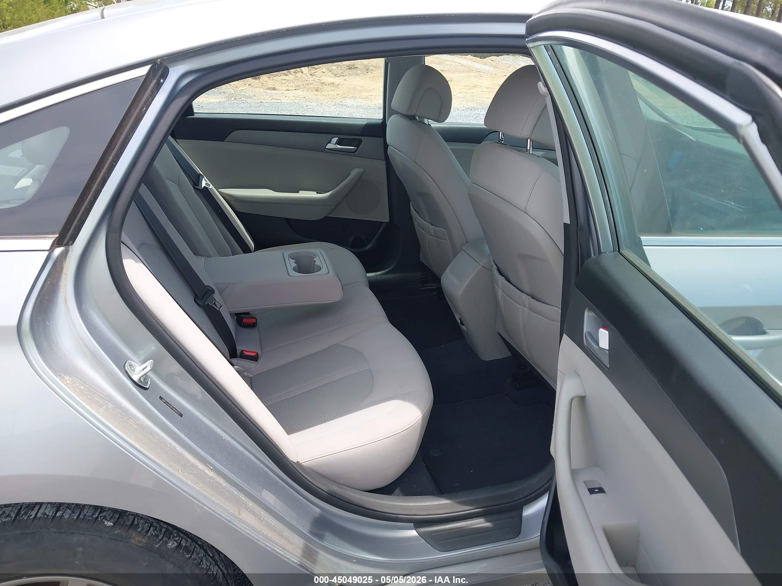HYUNDAI SONATA image 8