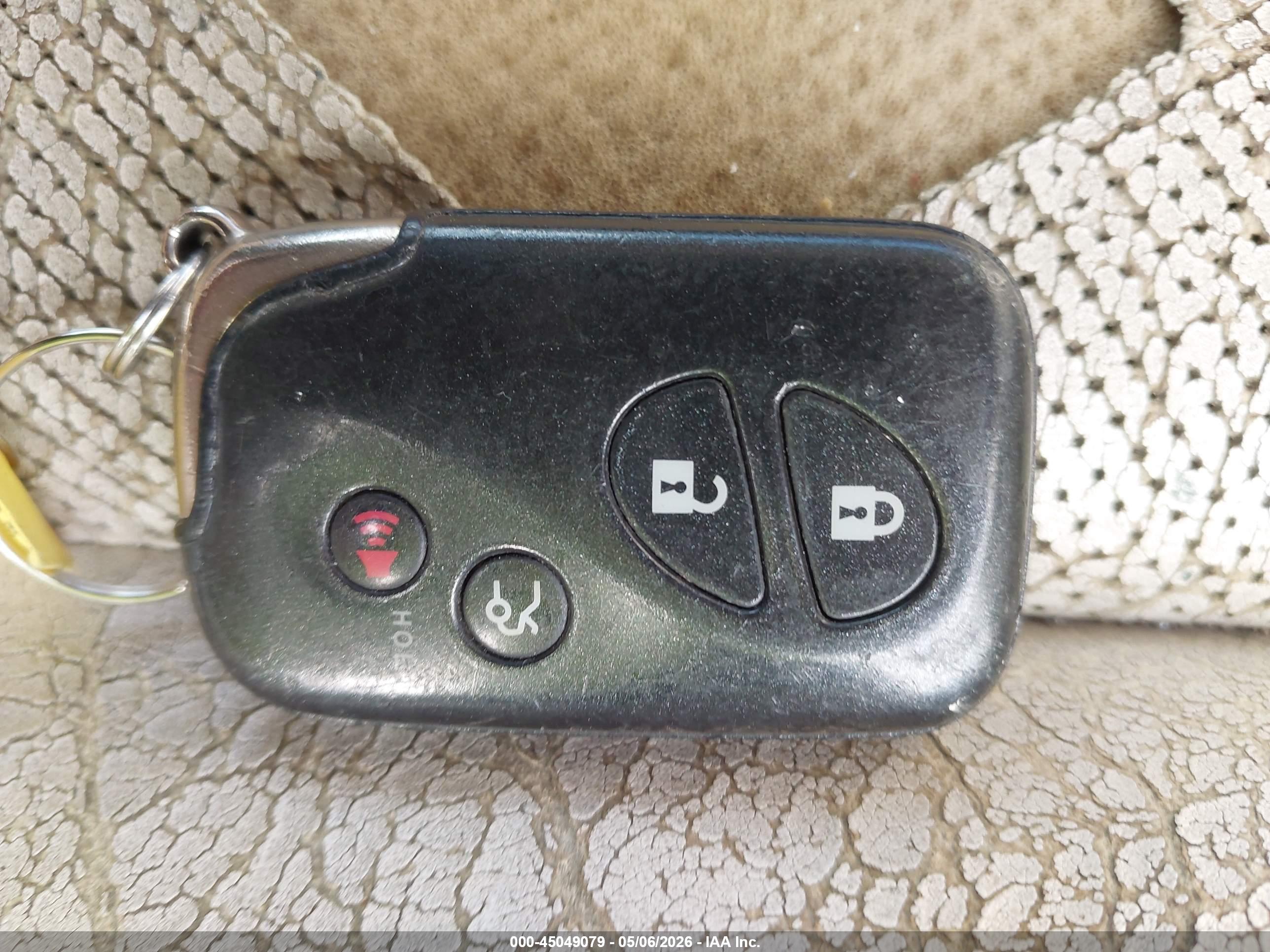 LEXUS IS image 11
