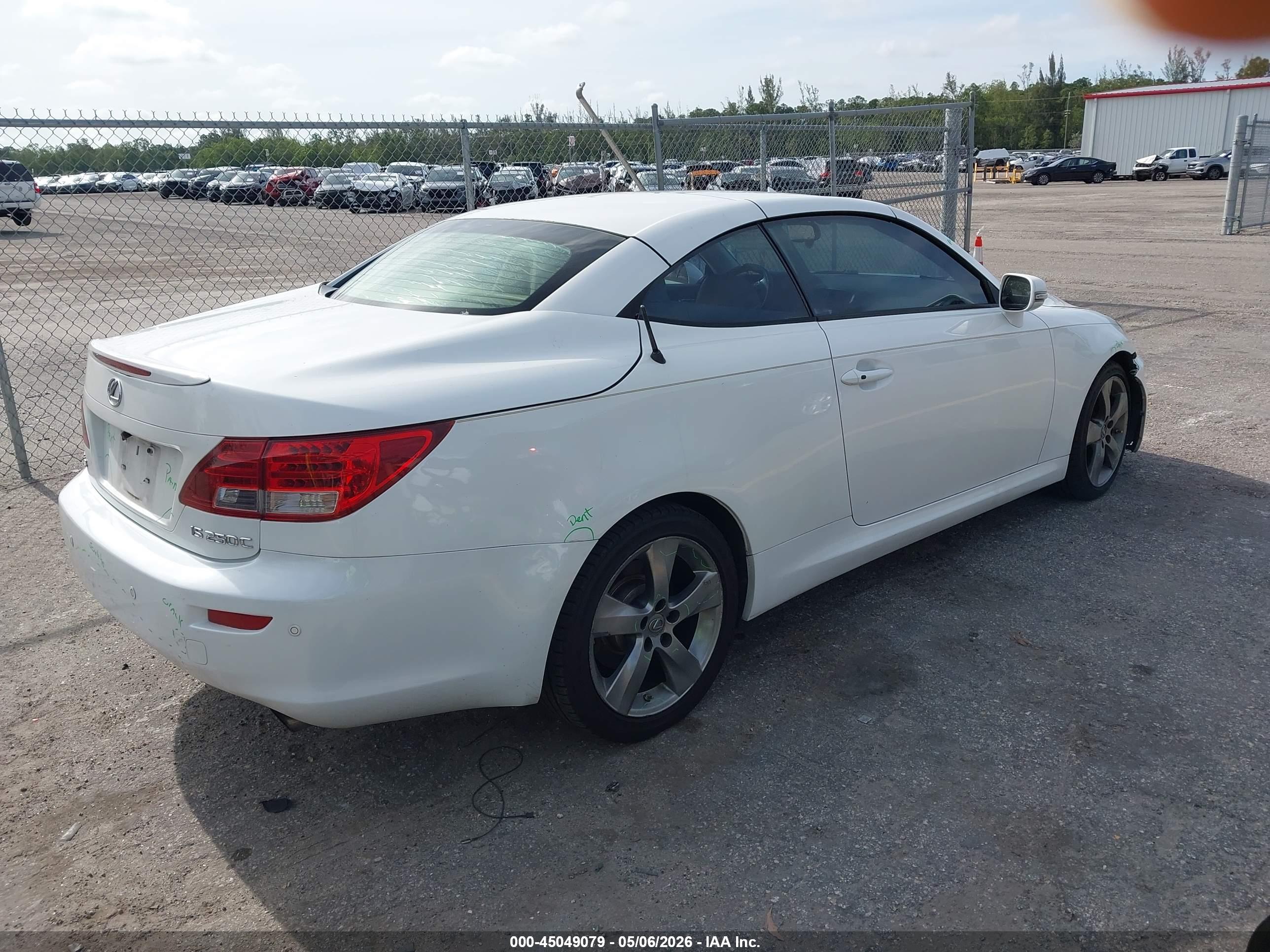 LEXUS IS image 4