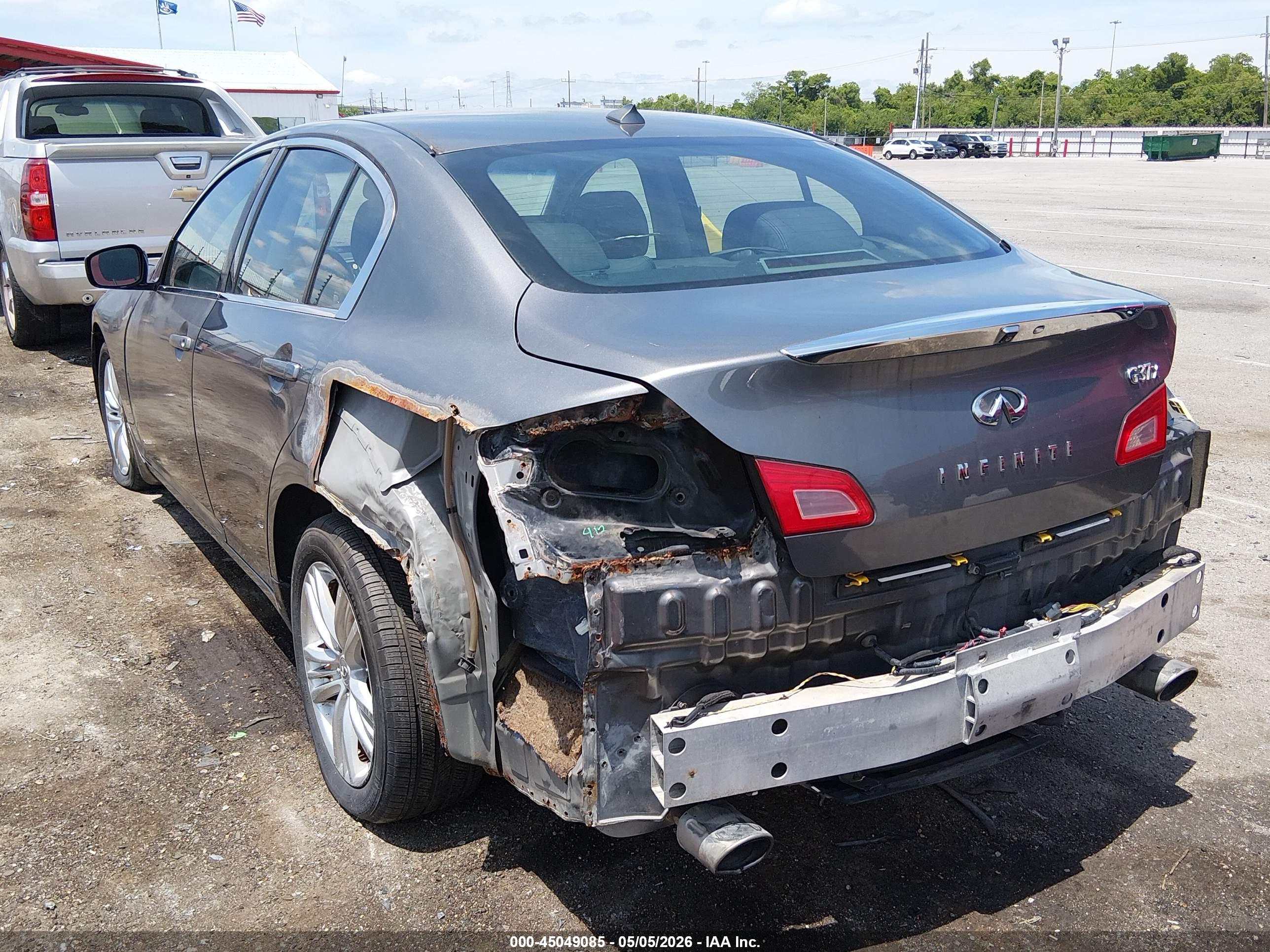 INFINITI G37X image 3
