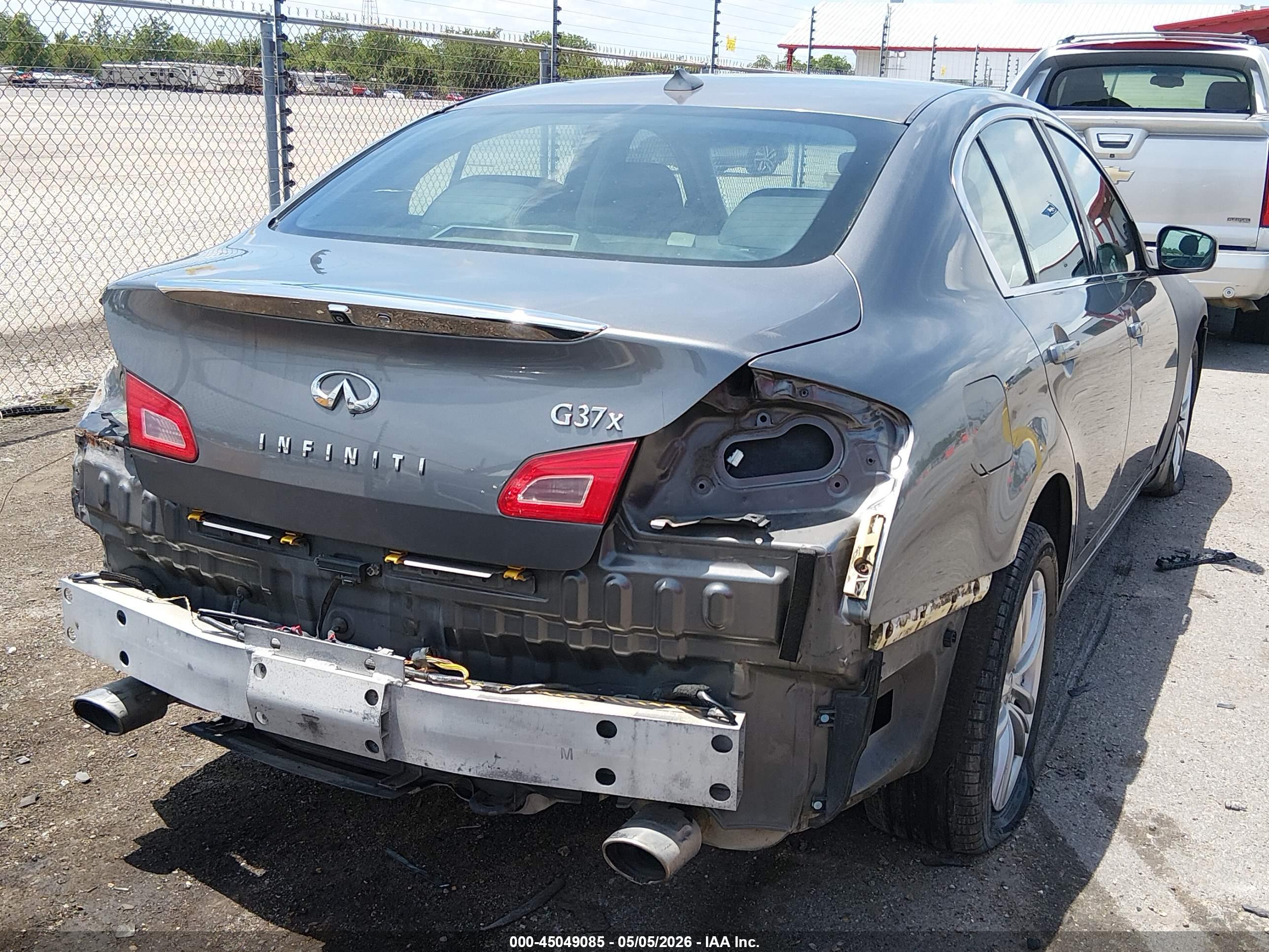 INFINITI G37X image 4