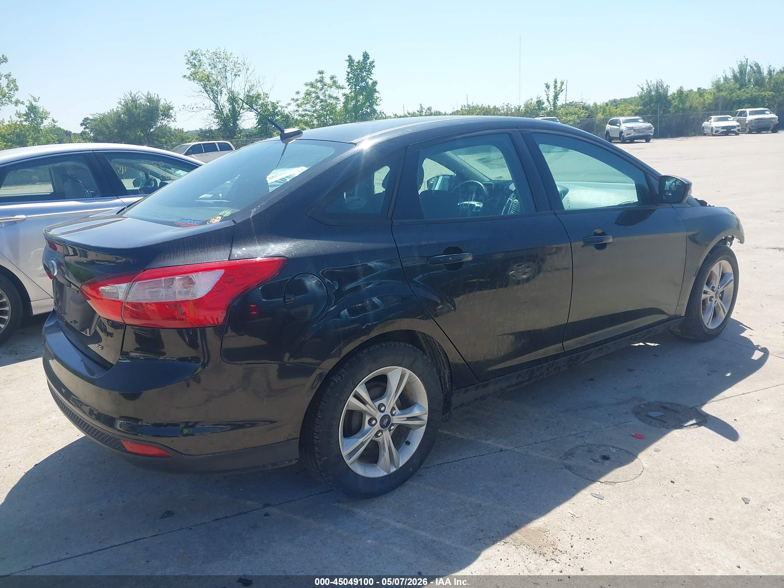 FORD FOCUS image 4