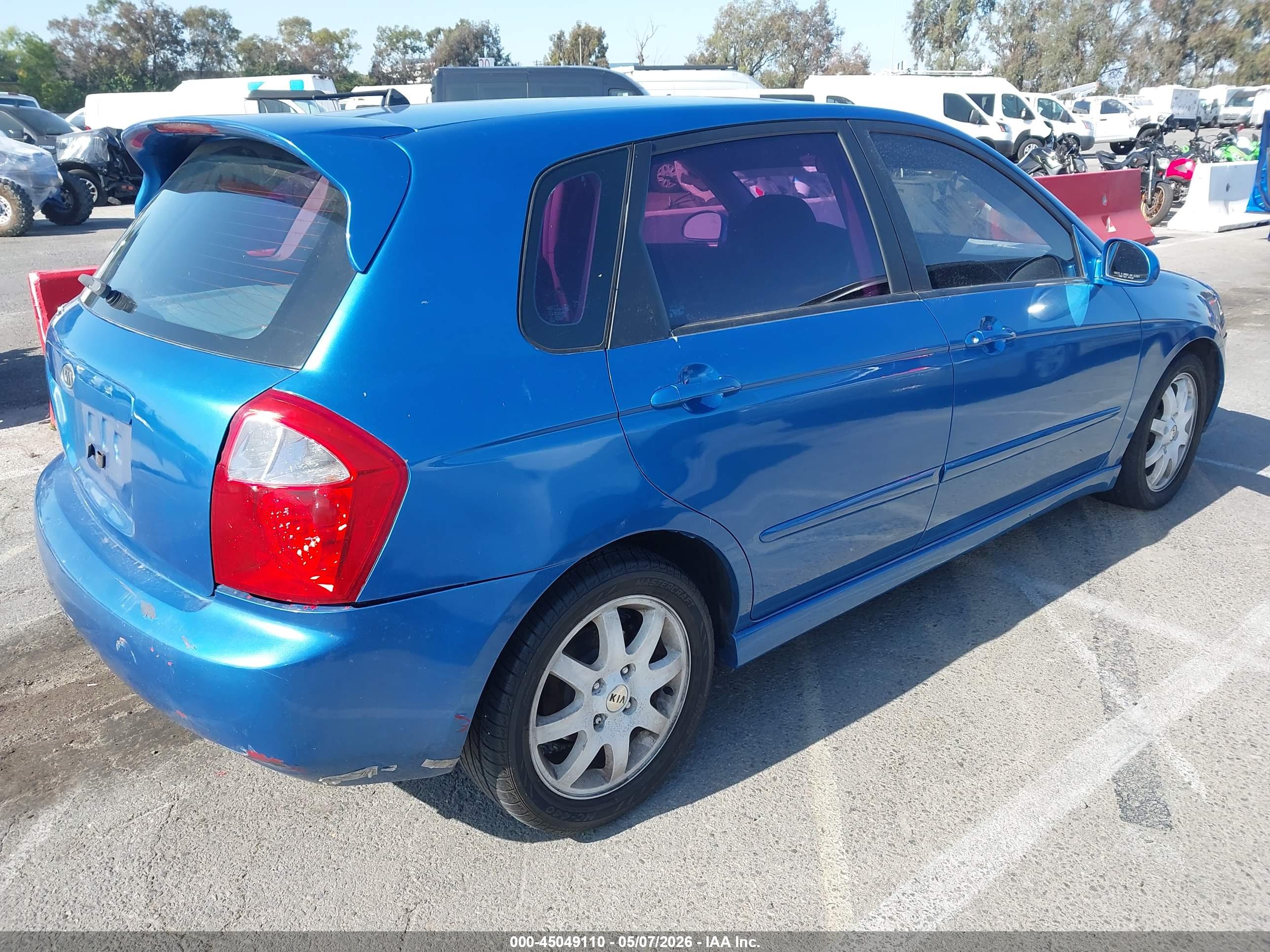 KIA SPECTRA5 image 4
