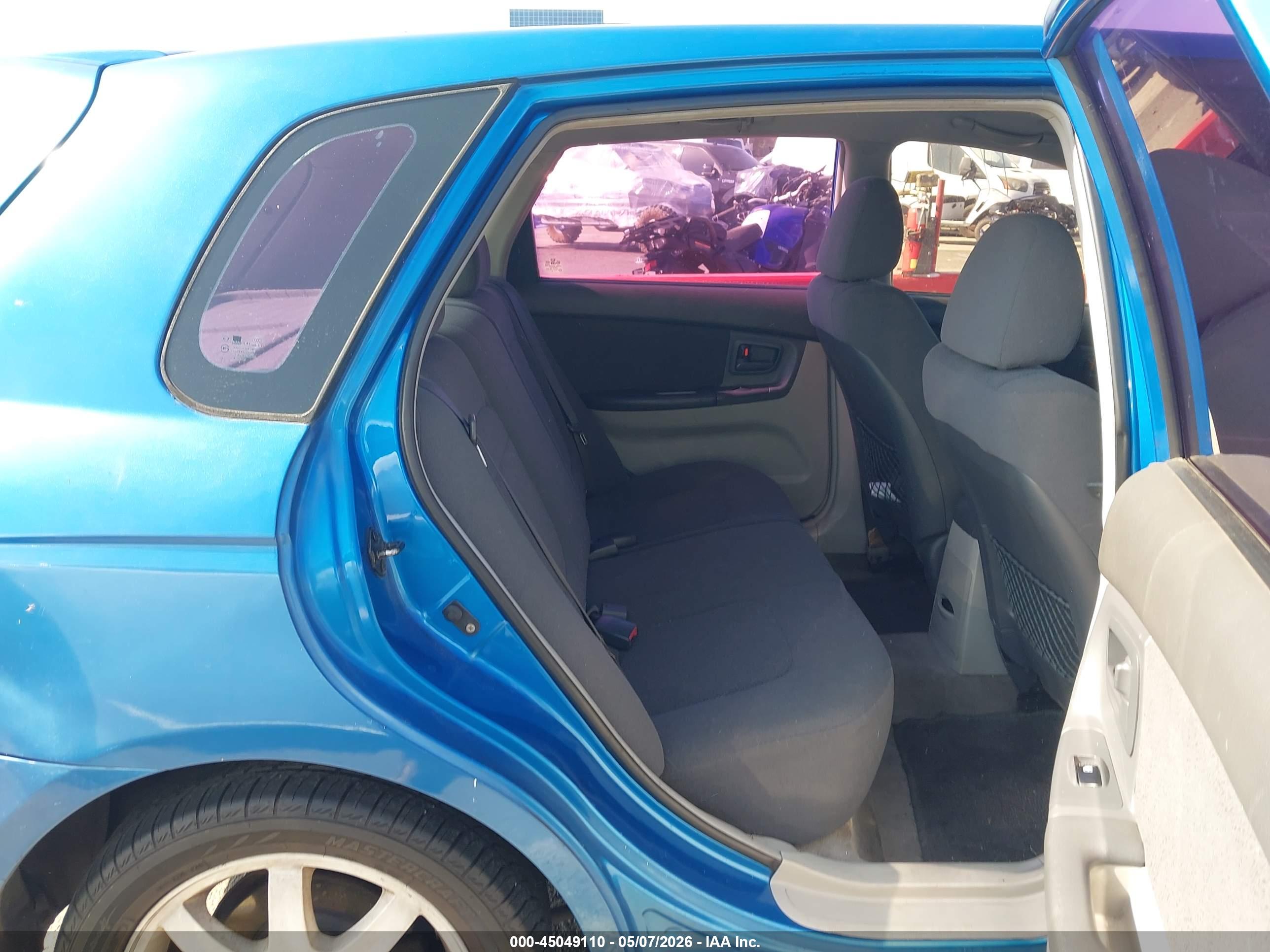 KIA SPECTRA5 image 8