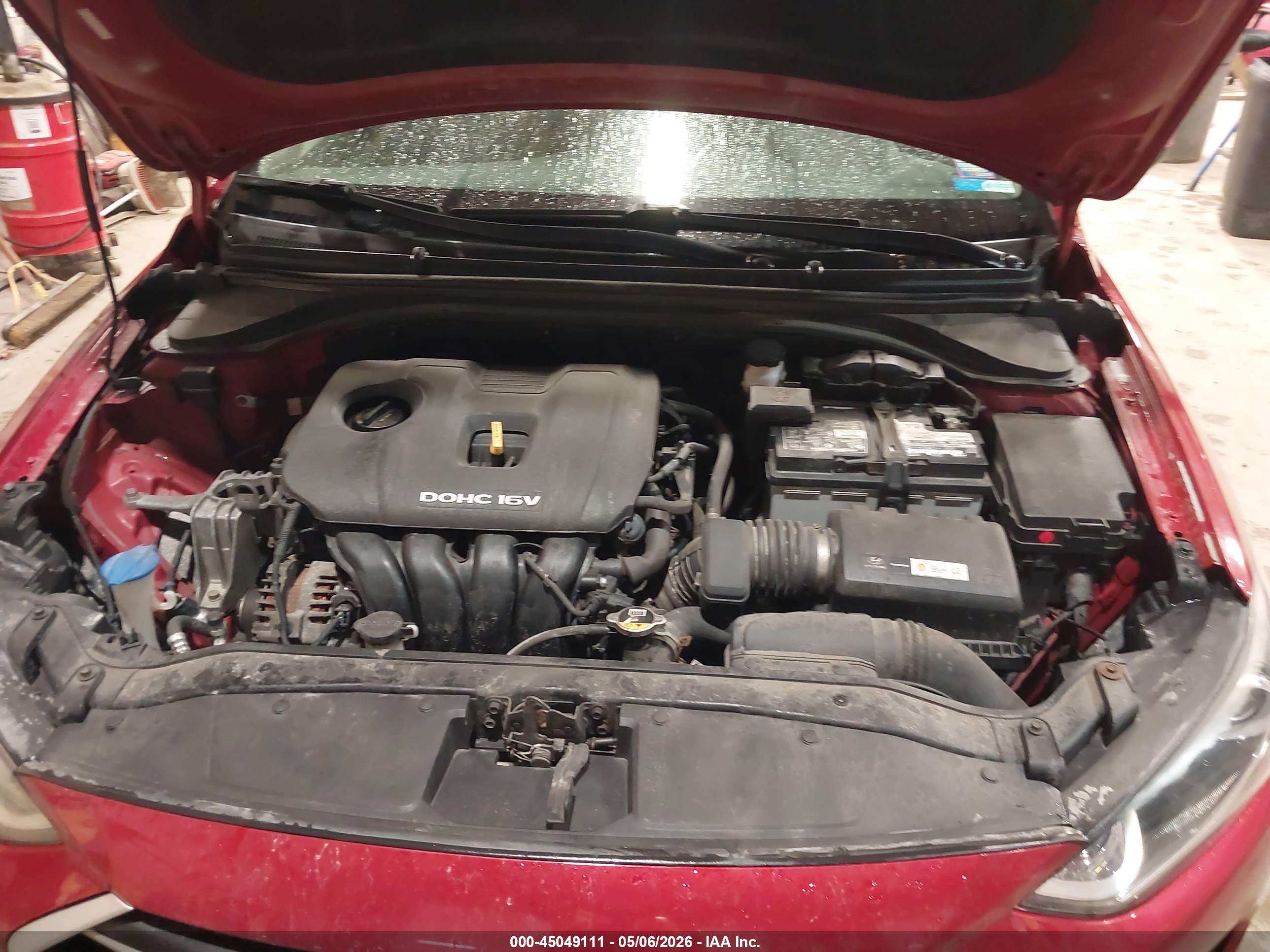 HYUNDAI ELANTRA image 10
