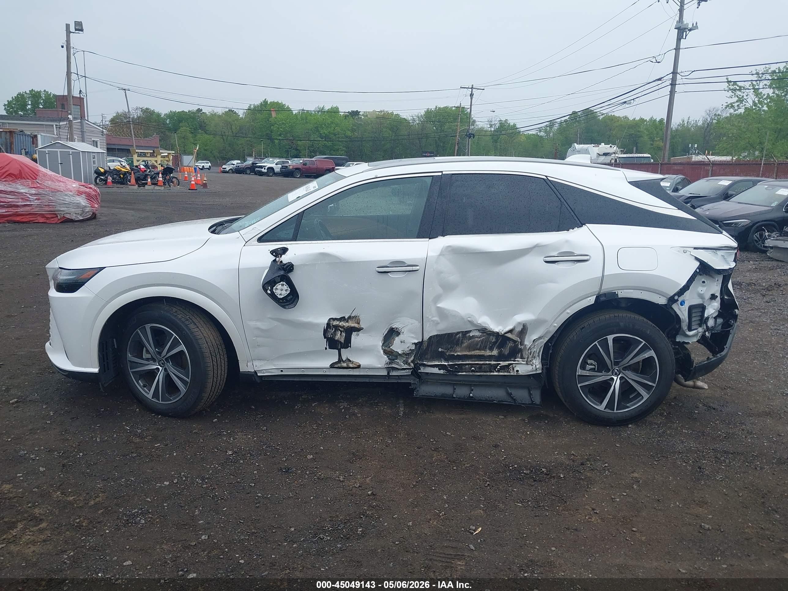 LEXUS RX image 6