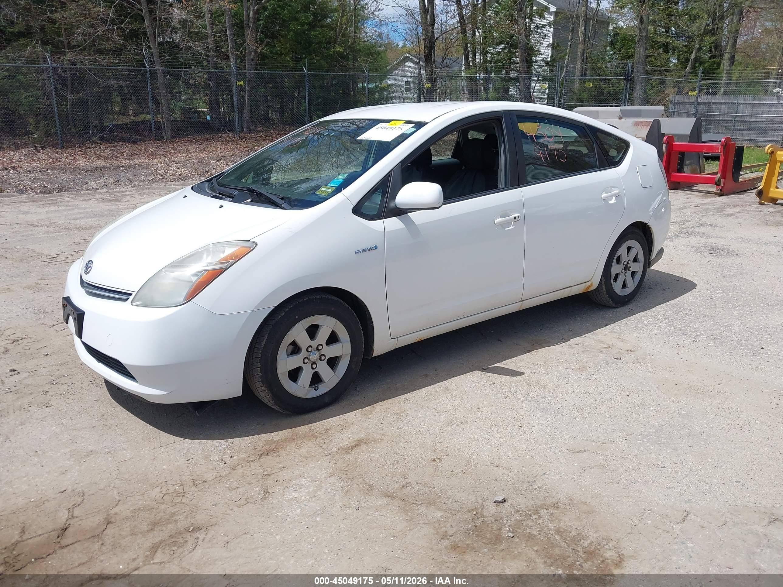 TOYOTA PRIUS image 2
