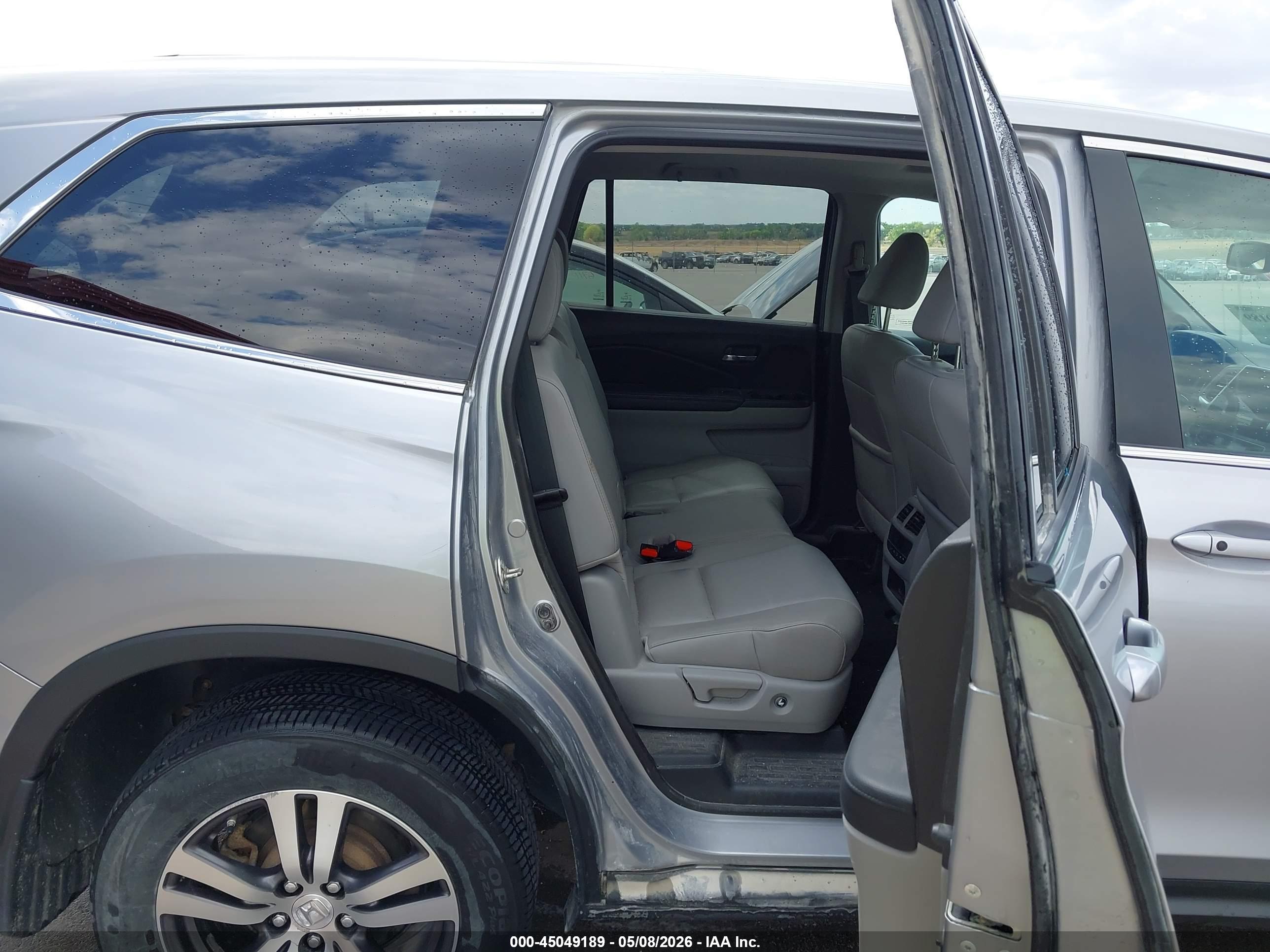 HONDA PILOT image 8