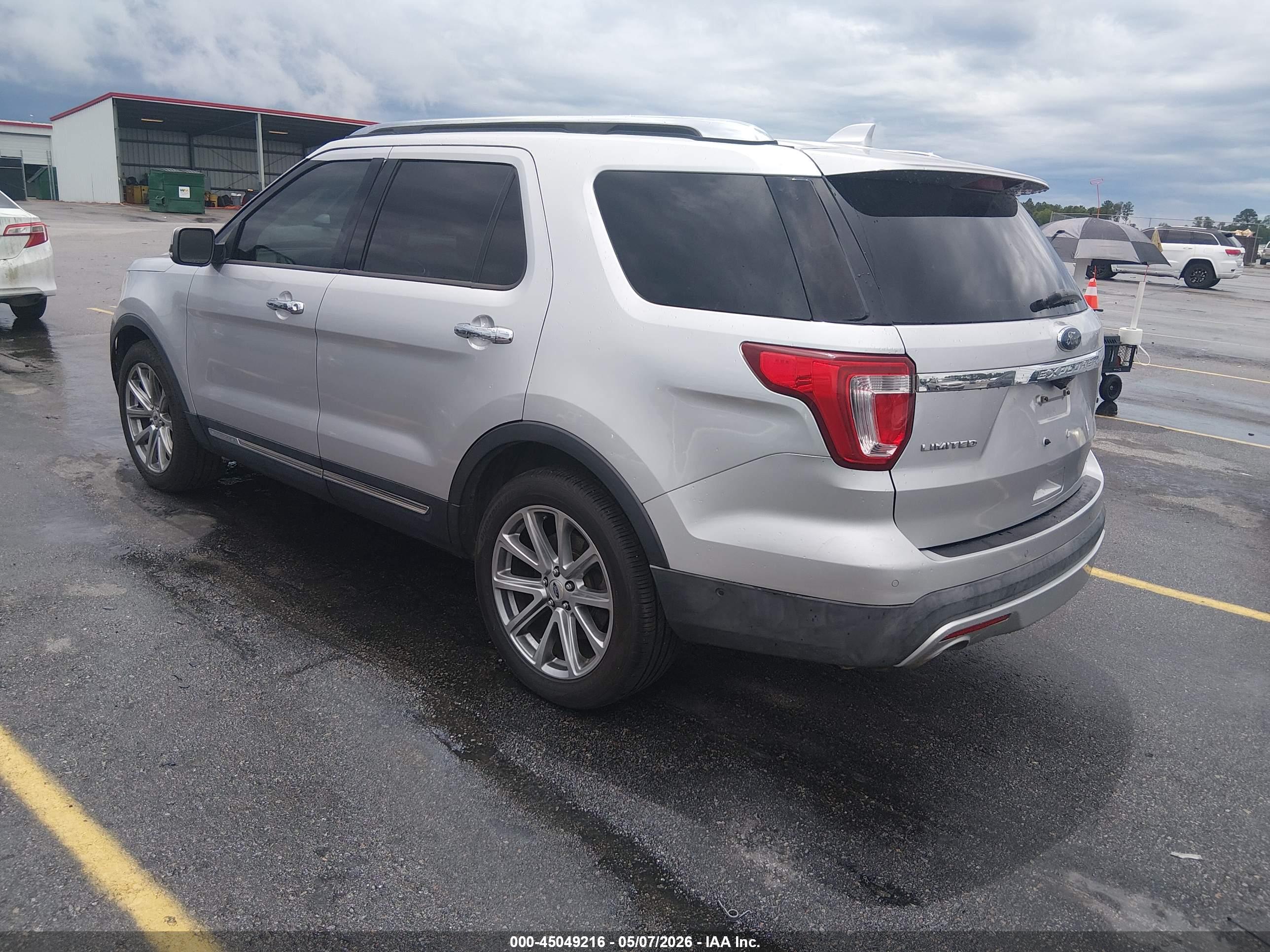 FORD EXPLORER image 3